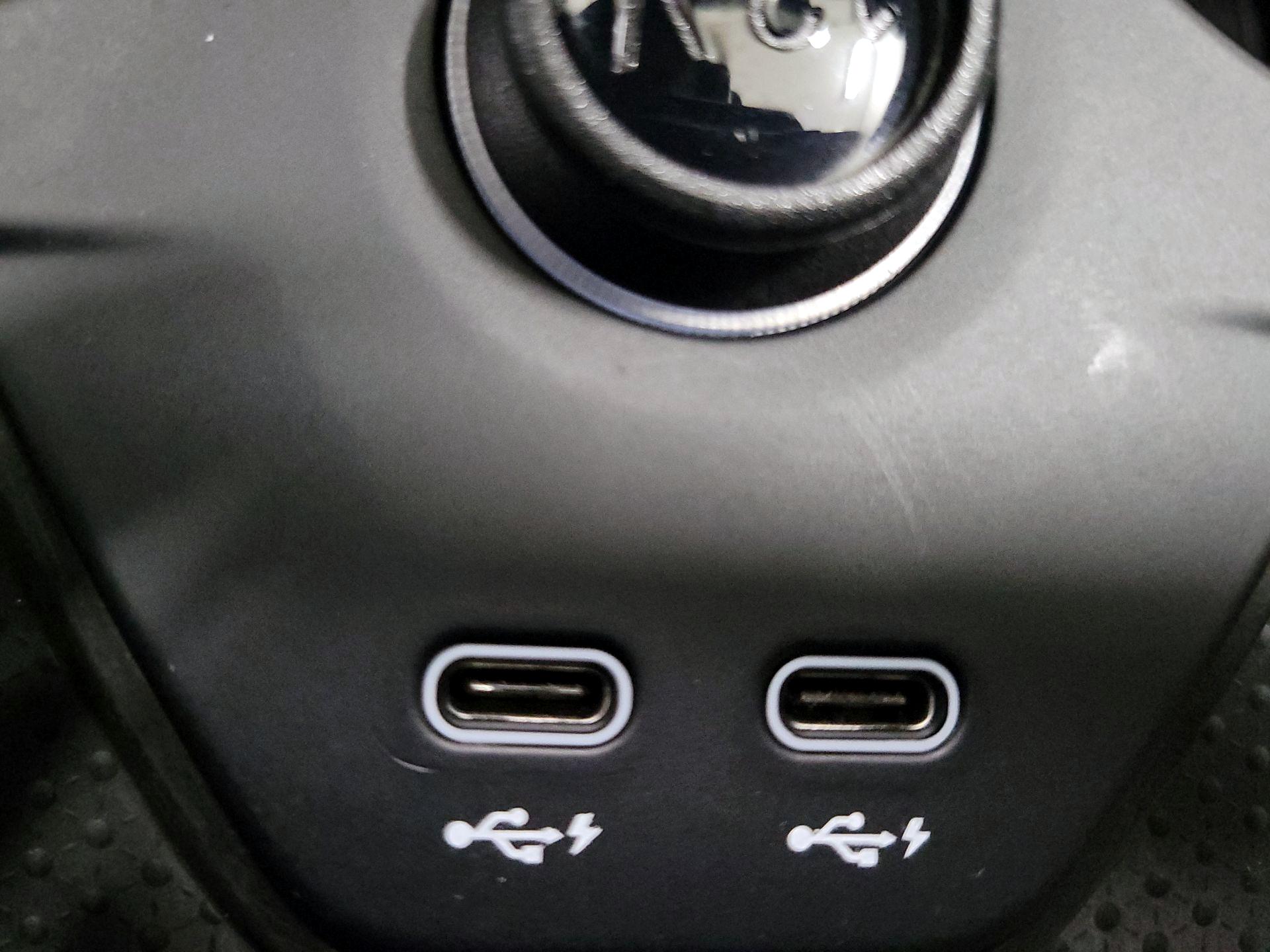 Thumbnail: 2023 BMW iX - 19