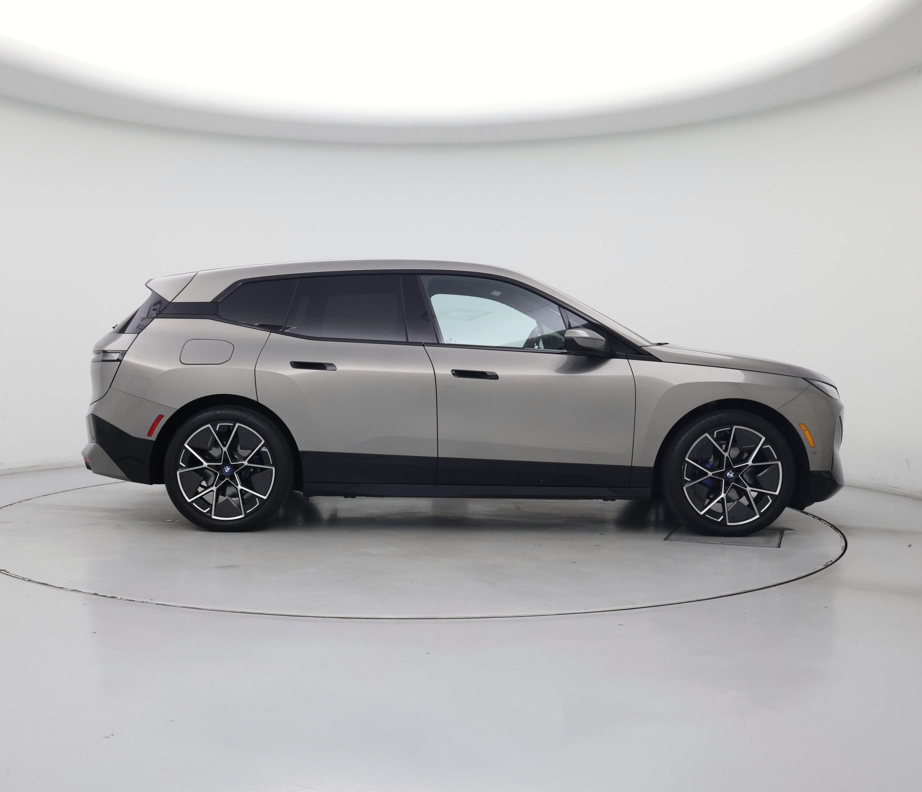 Thumbnail: 2023 BMW iX - 7