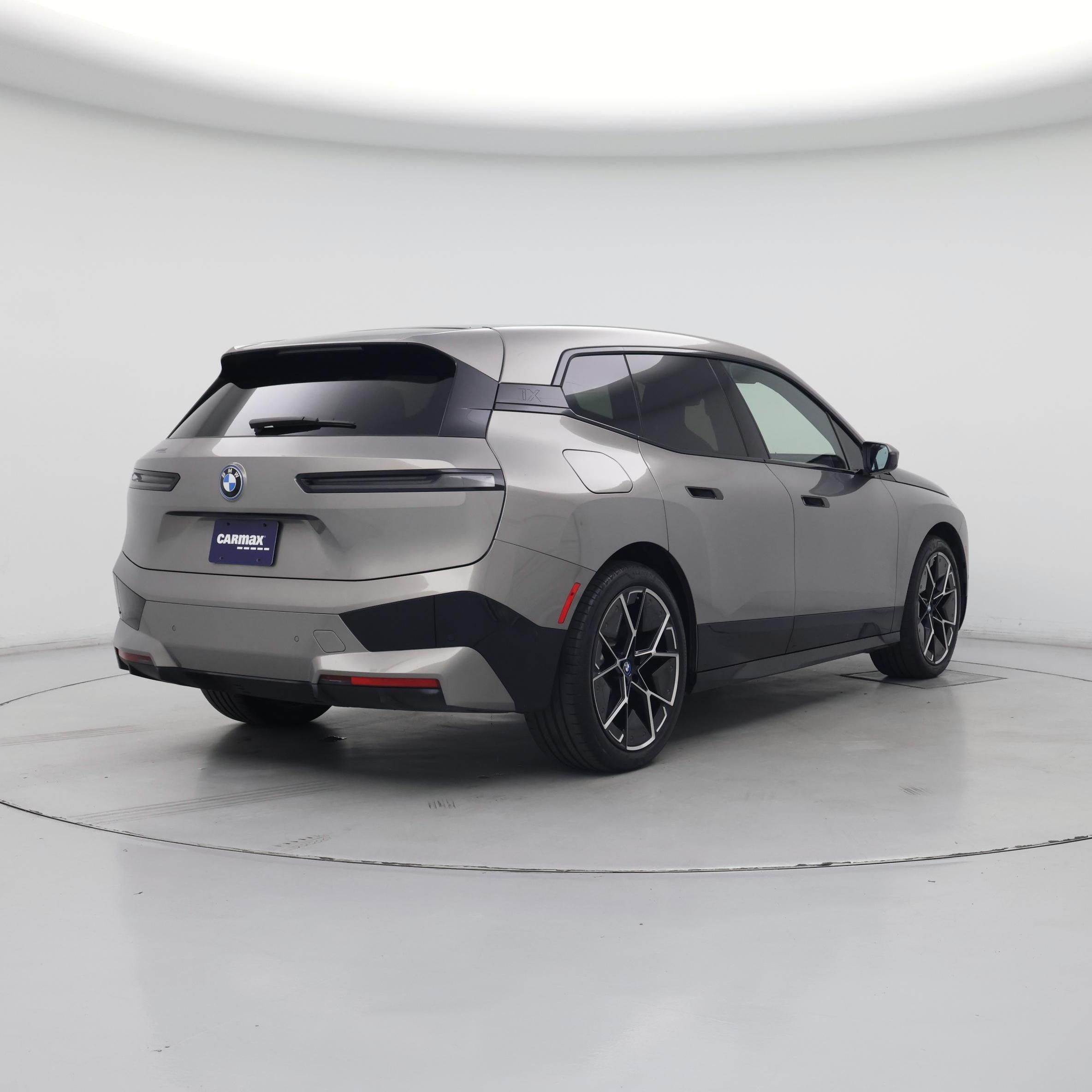 Thumbnail: 2023 BMW iX - 8