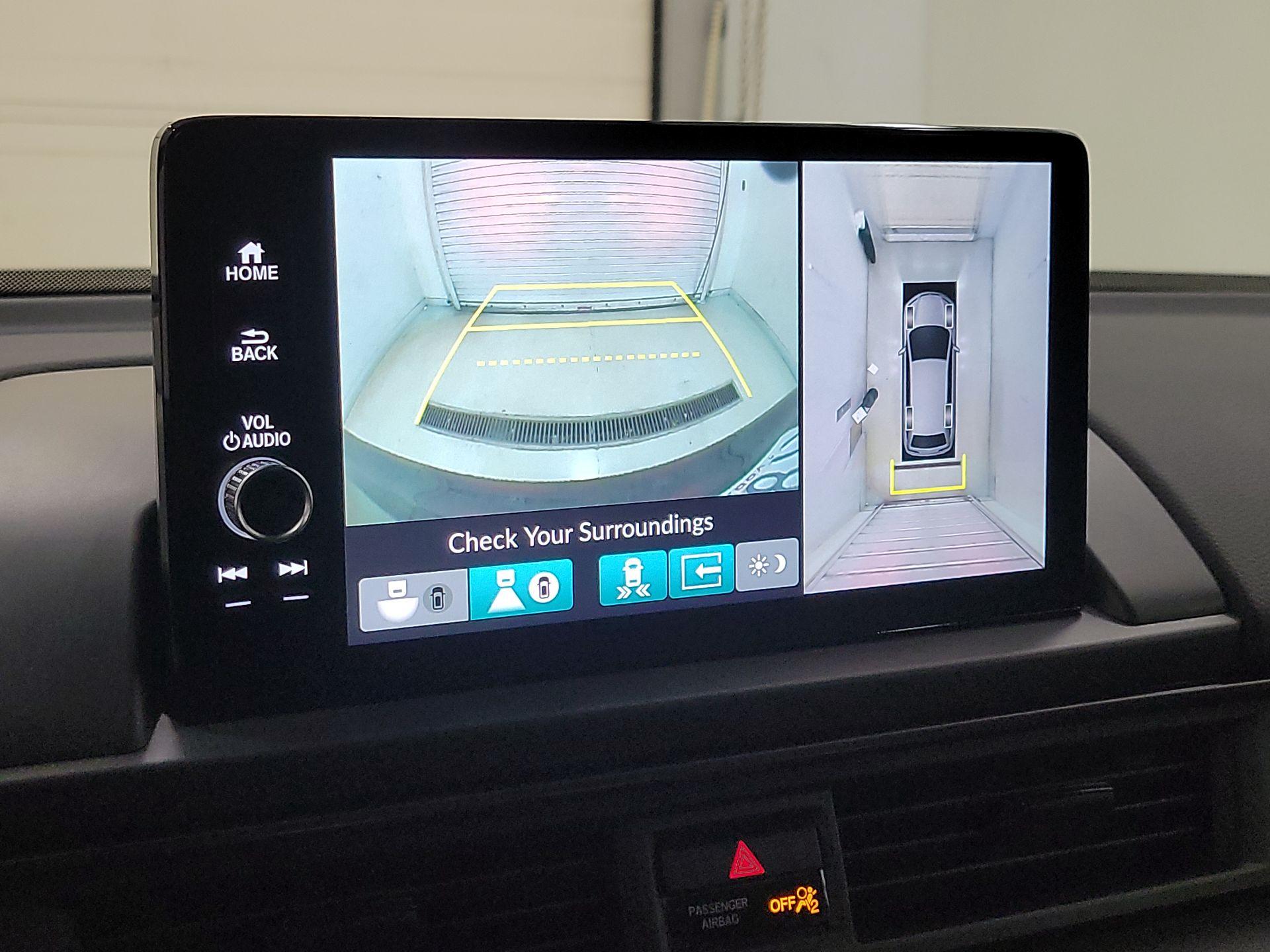 Thumbnail: 2023 Honda Pilot - 14