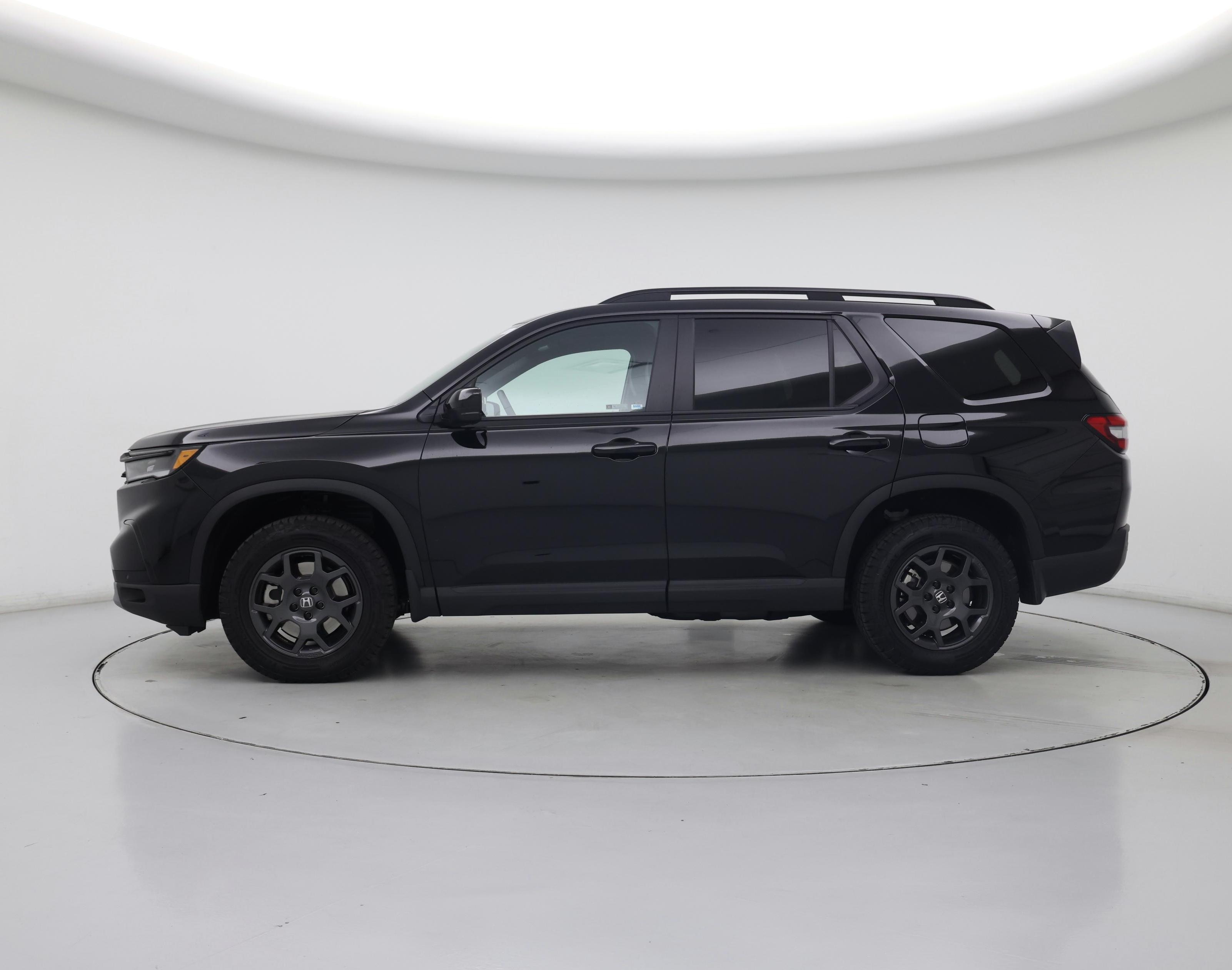 Thumbnail: 2023 Honda Pilot - 3