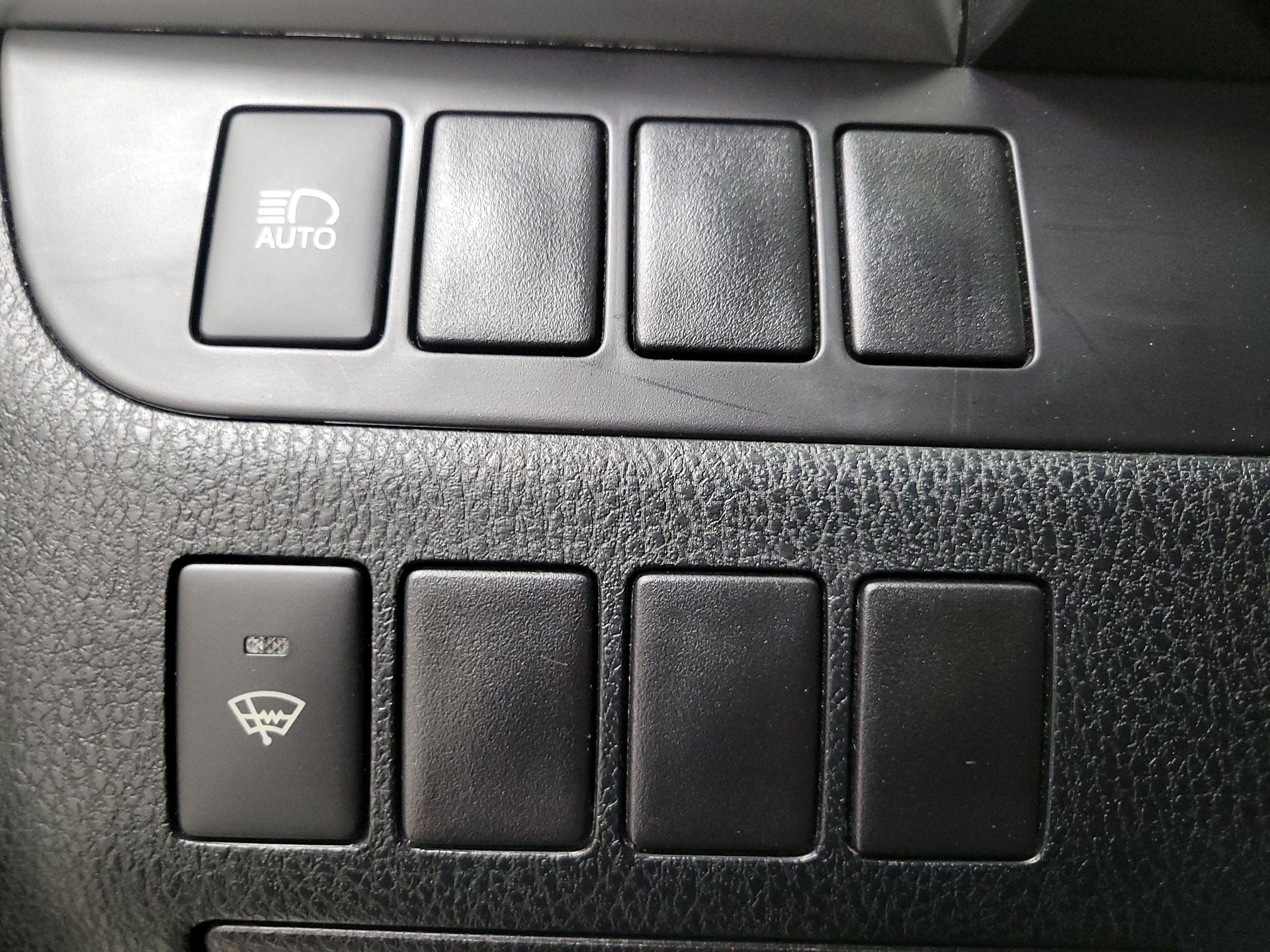 Thumbnail: 2017 Toyota Highlander - 13