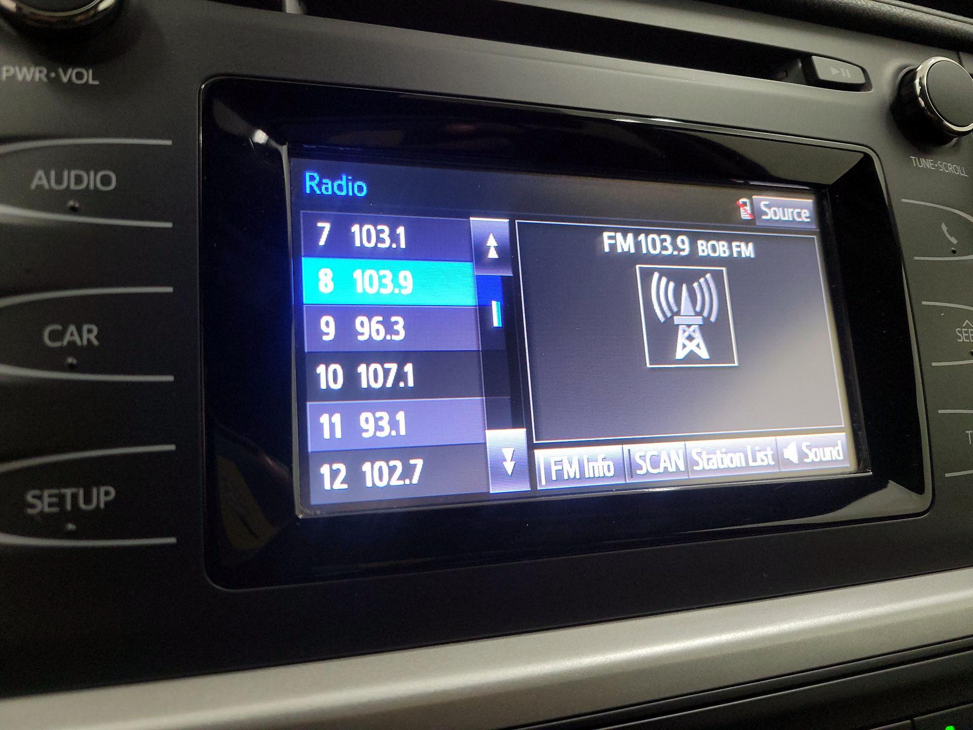 Thumbnail: 2017 Toyota Highlander - 15