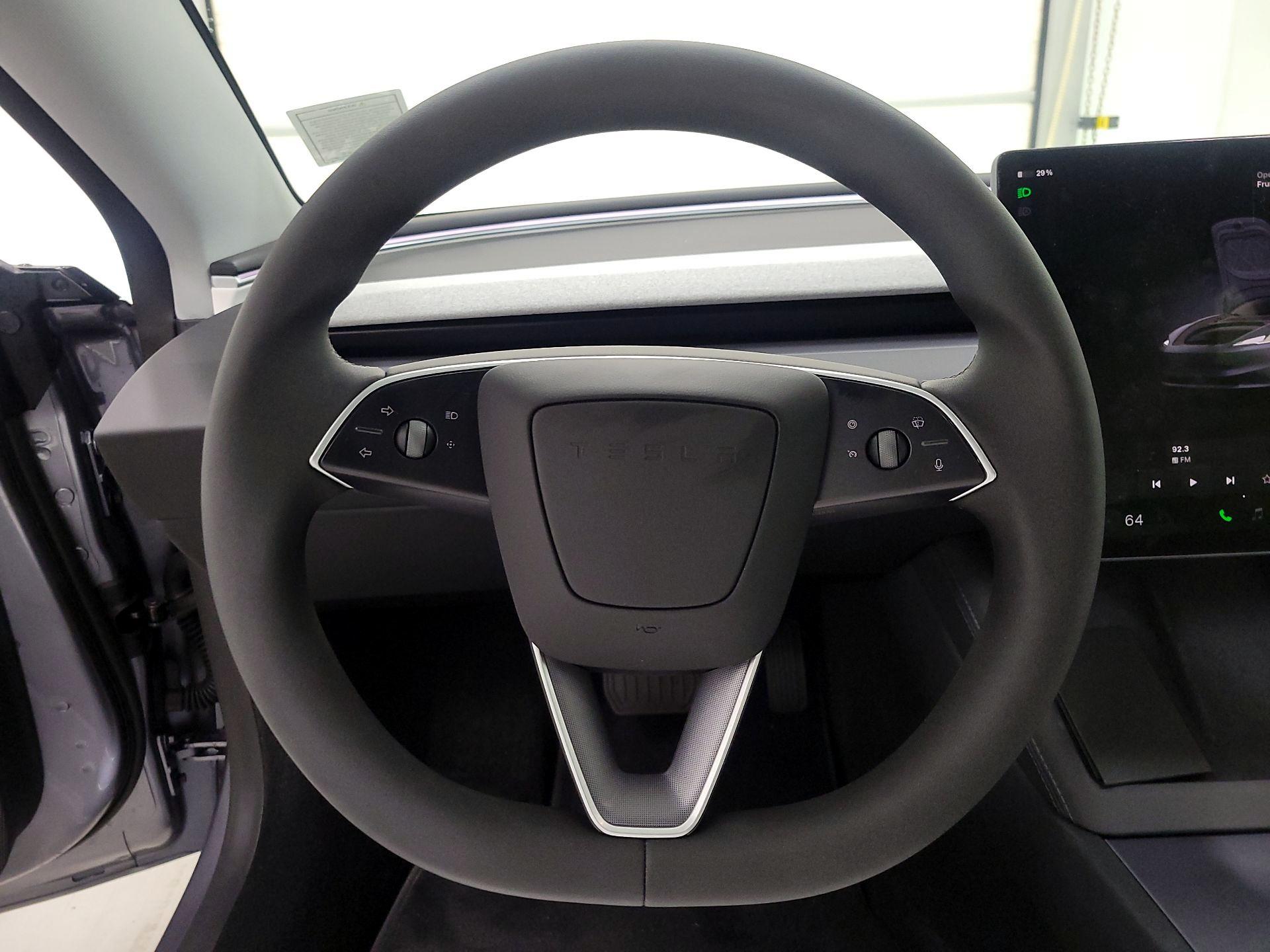 Thumbnail: 2025 Tesla Model 3 - 10