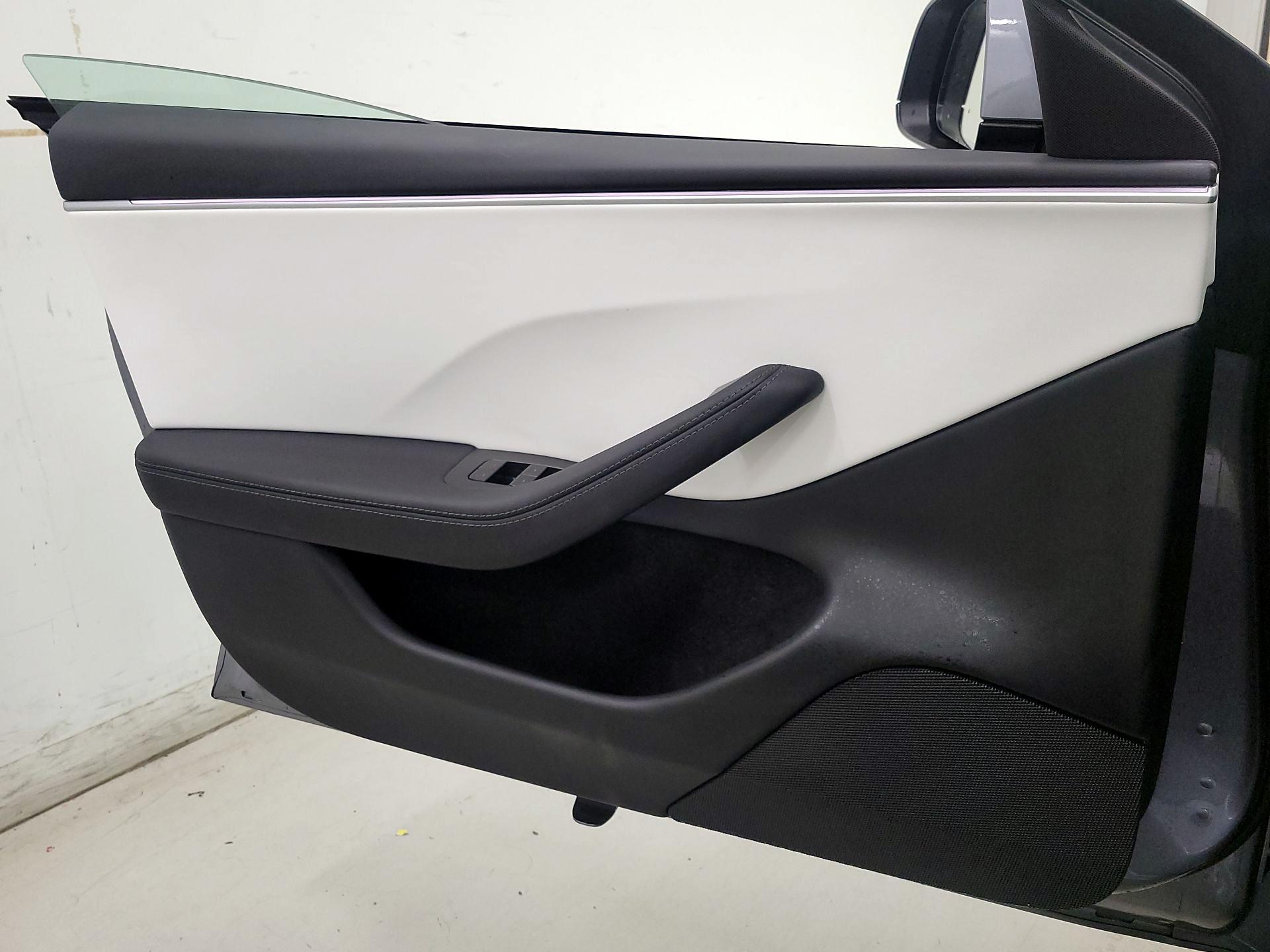 Thumbnail: 2025 Tesla Model 3 - 12