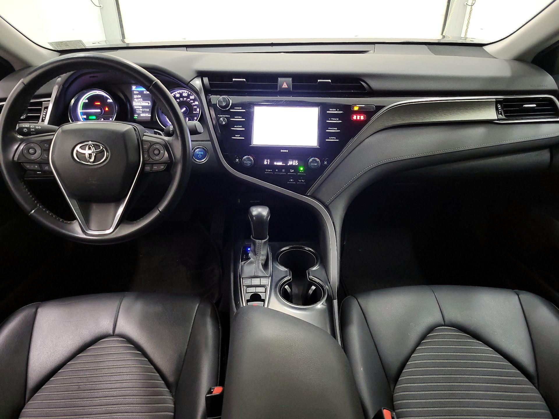 Thumbnail: 2020 Toyota Camry - 9