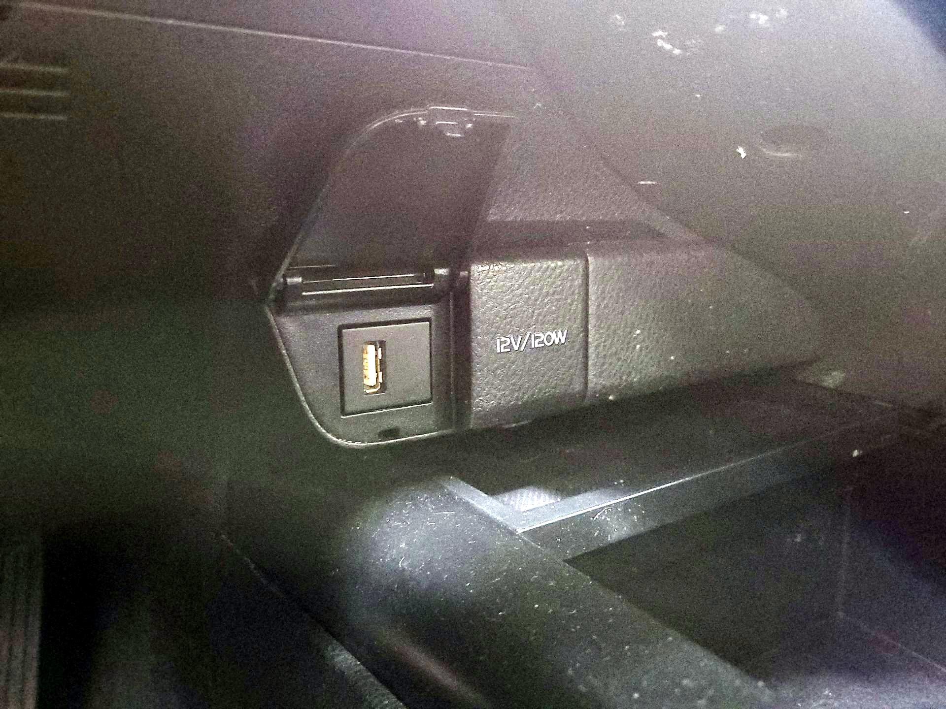 Thumbnail: 2020 Toyota Camry - 18