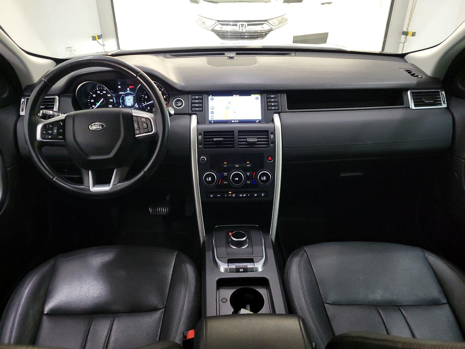 Thumbnail: 2019 Land Rover Discovery Sport - 9