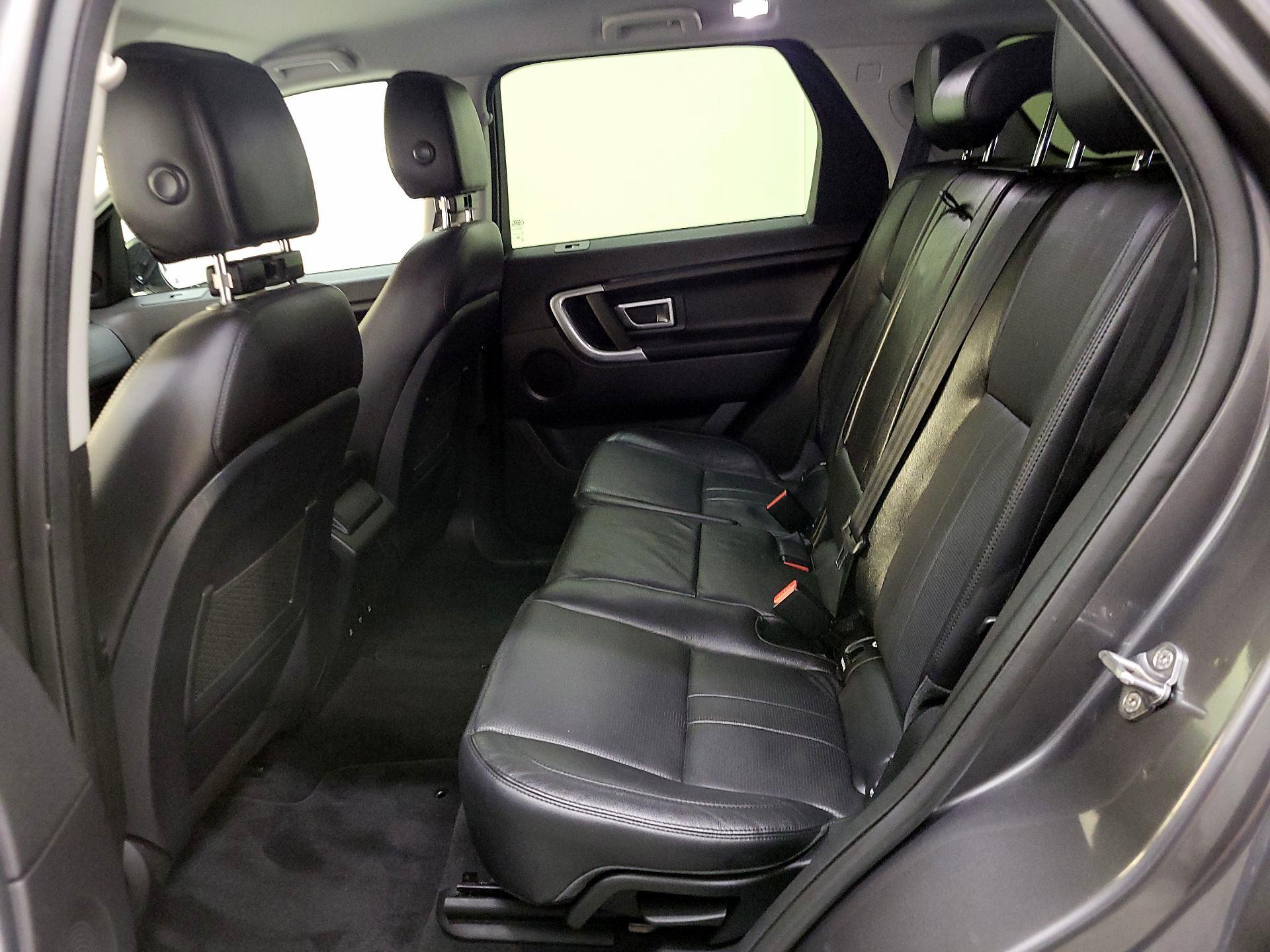 Thumbnail: 2019 Land Rover Discovery Sport - 20