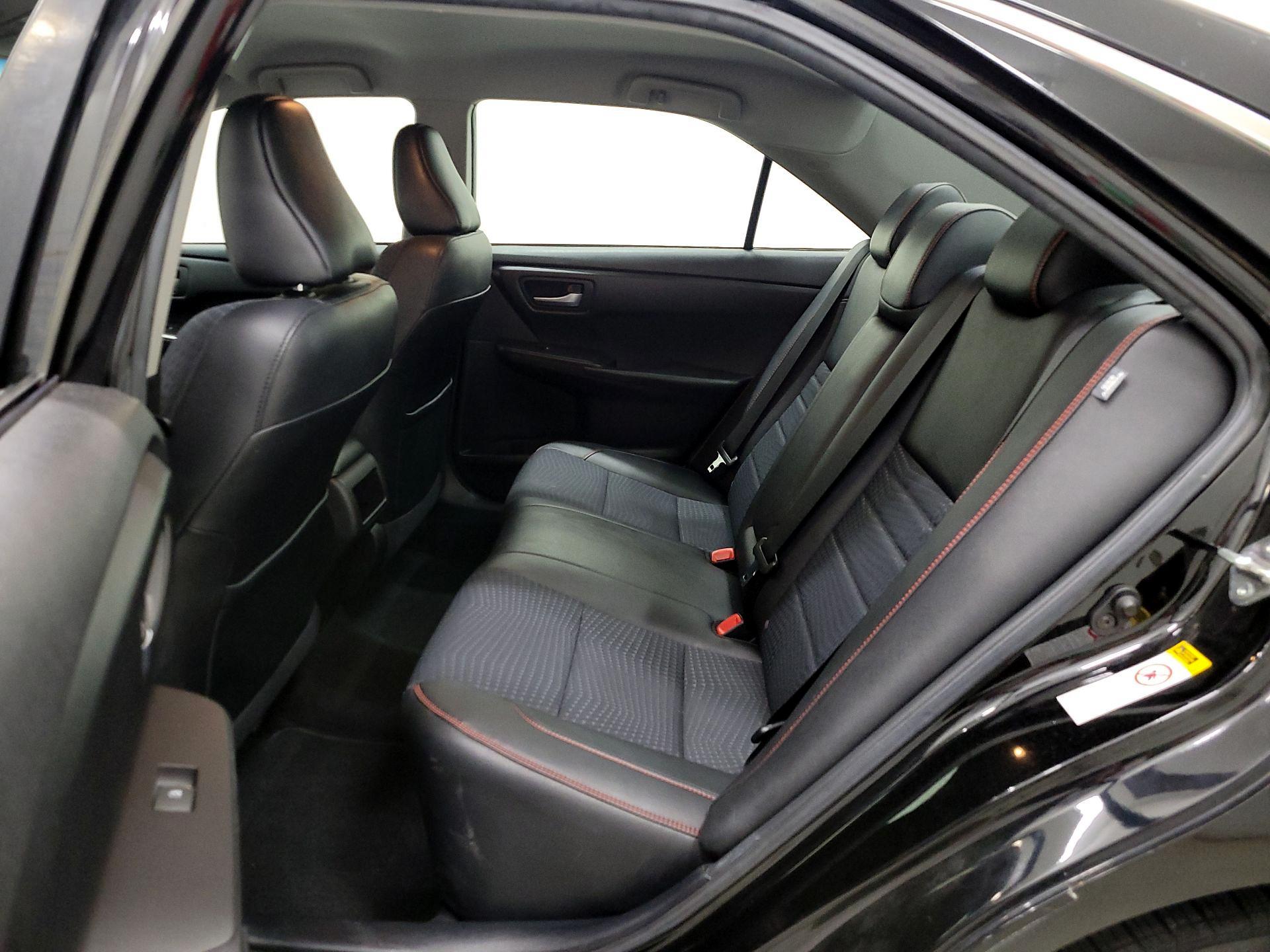 Thumbnail: 2015 Toyota Camry - 19