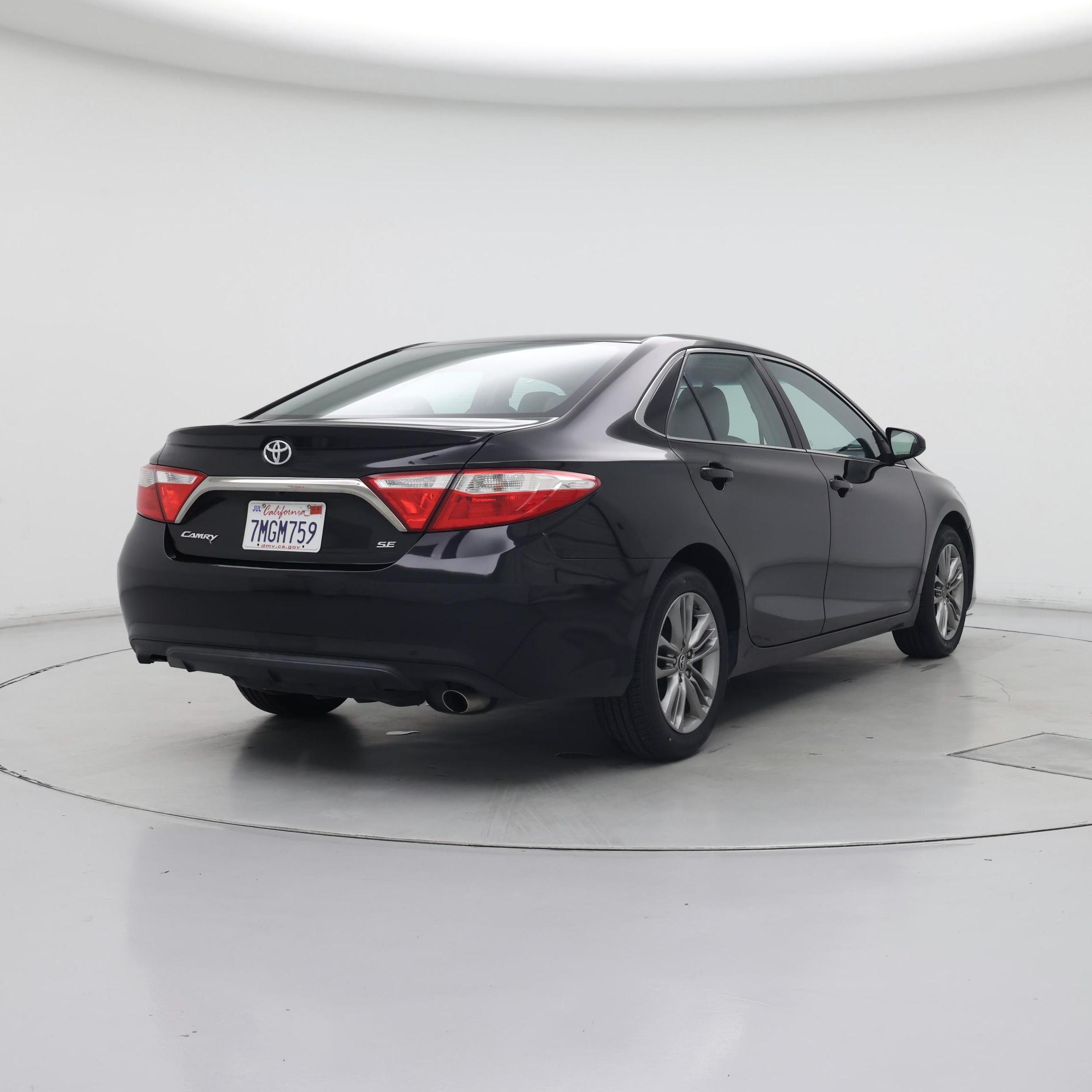 Thumbnail: 2015 Toyota Camry - 8