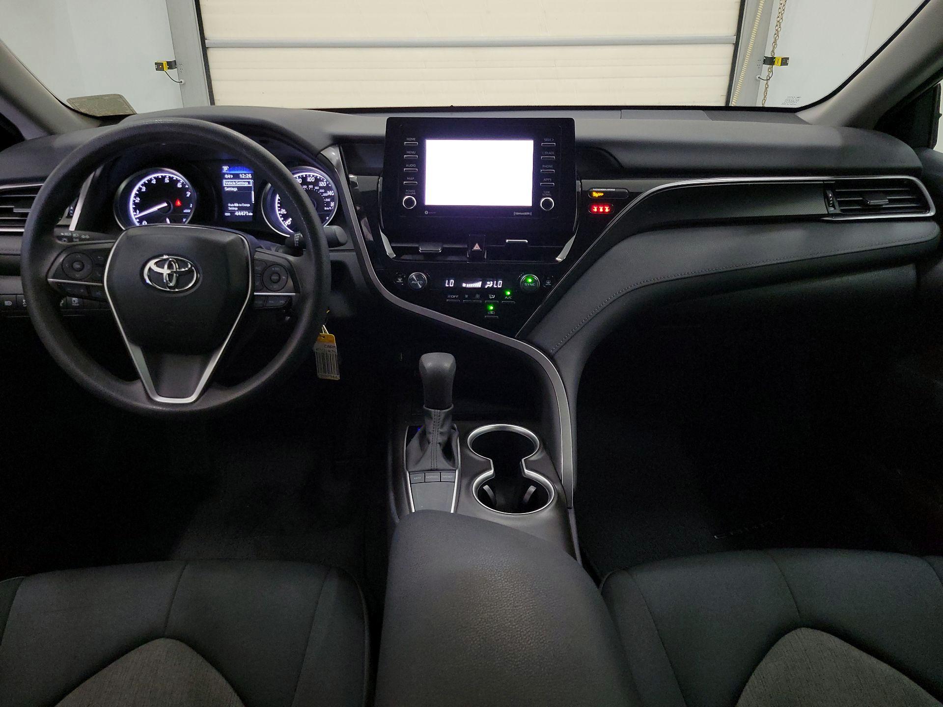 Thumbnail: 2022 Toyota Camry - 9