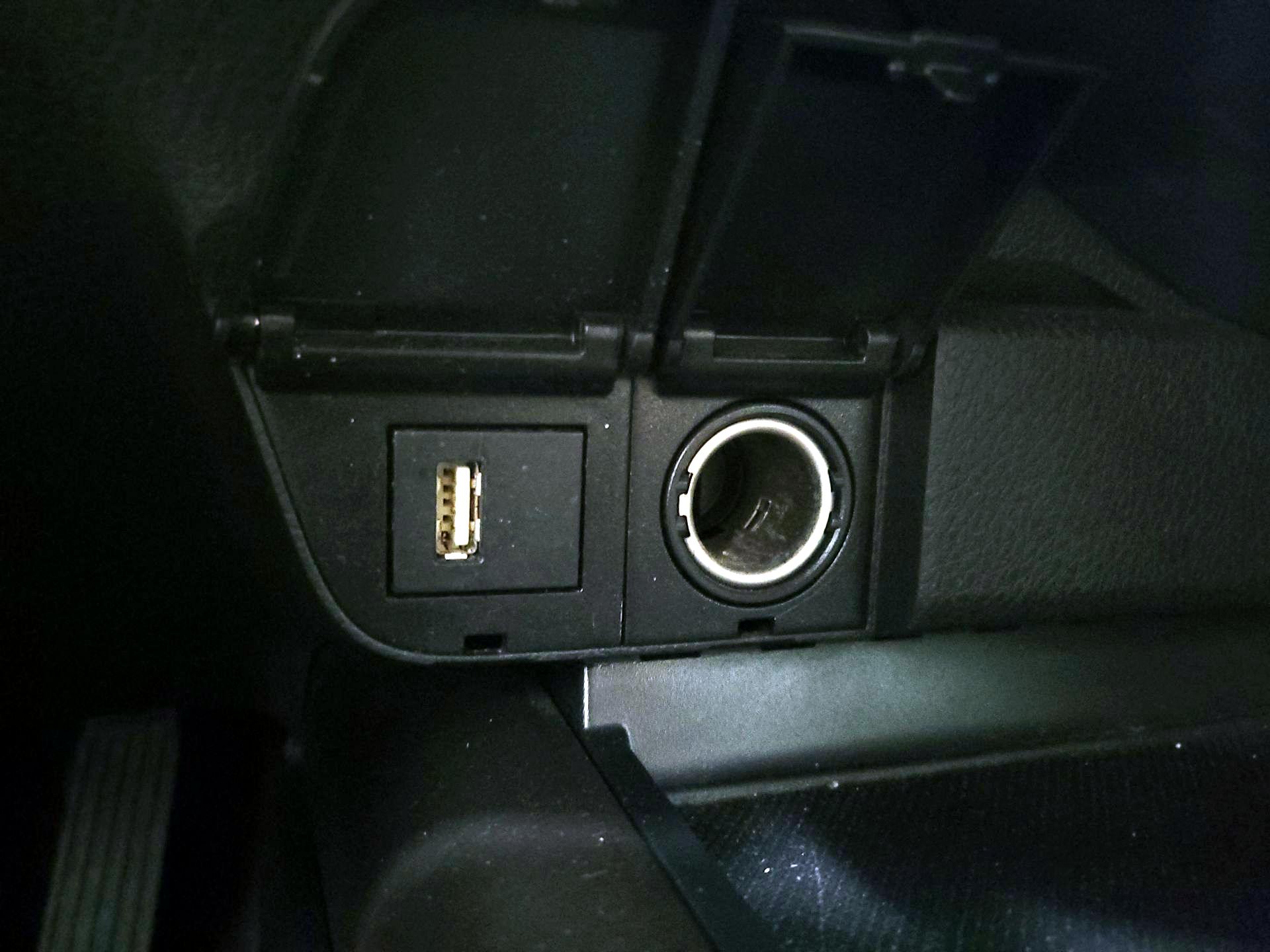 Thumbnail: 2022 Toyota Camry - 18