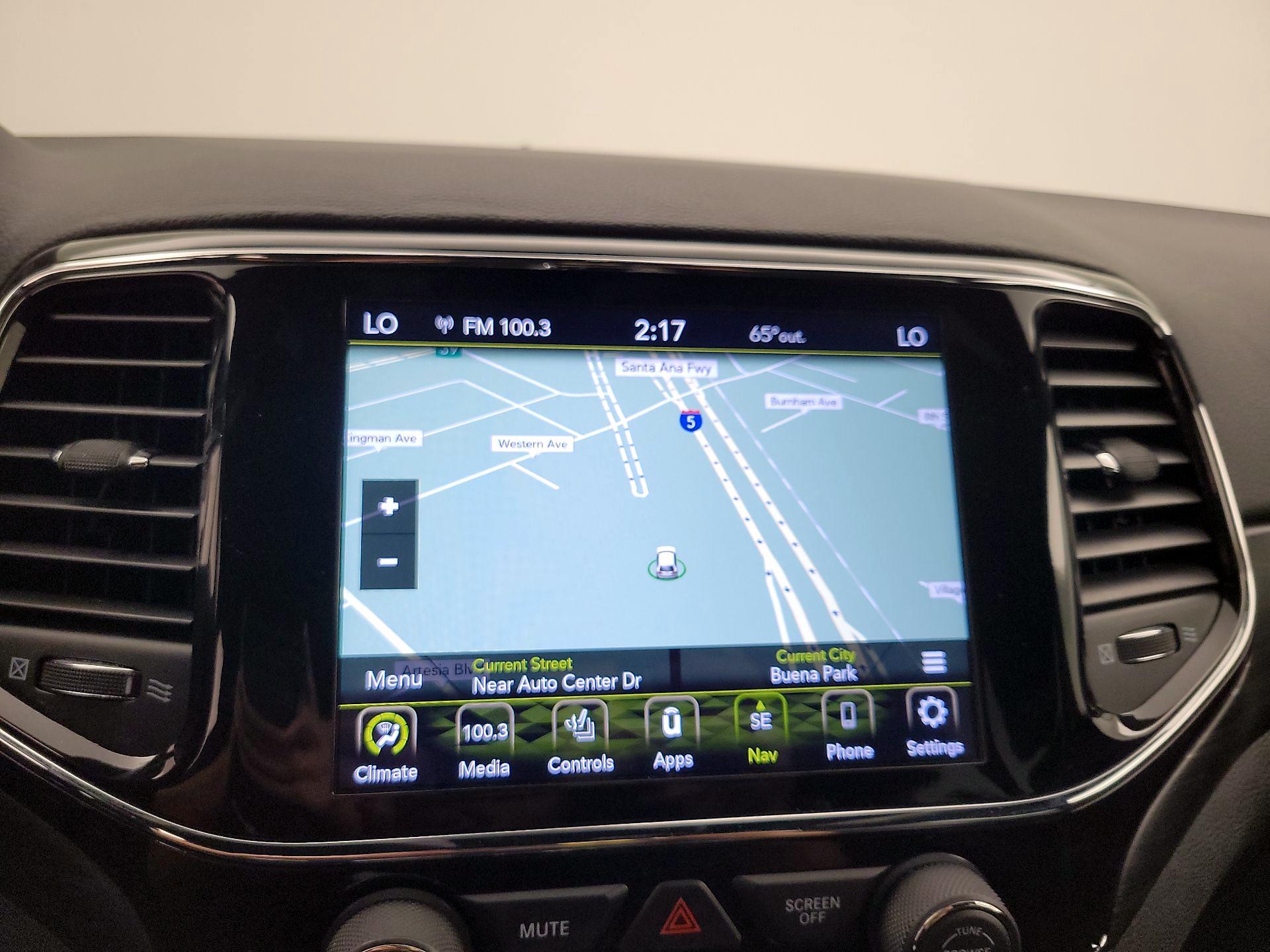 Thumbnail: 2021 Jeep Grand Cherokee - 14