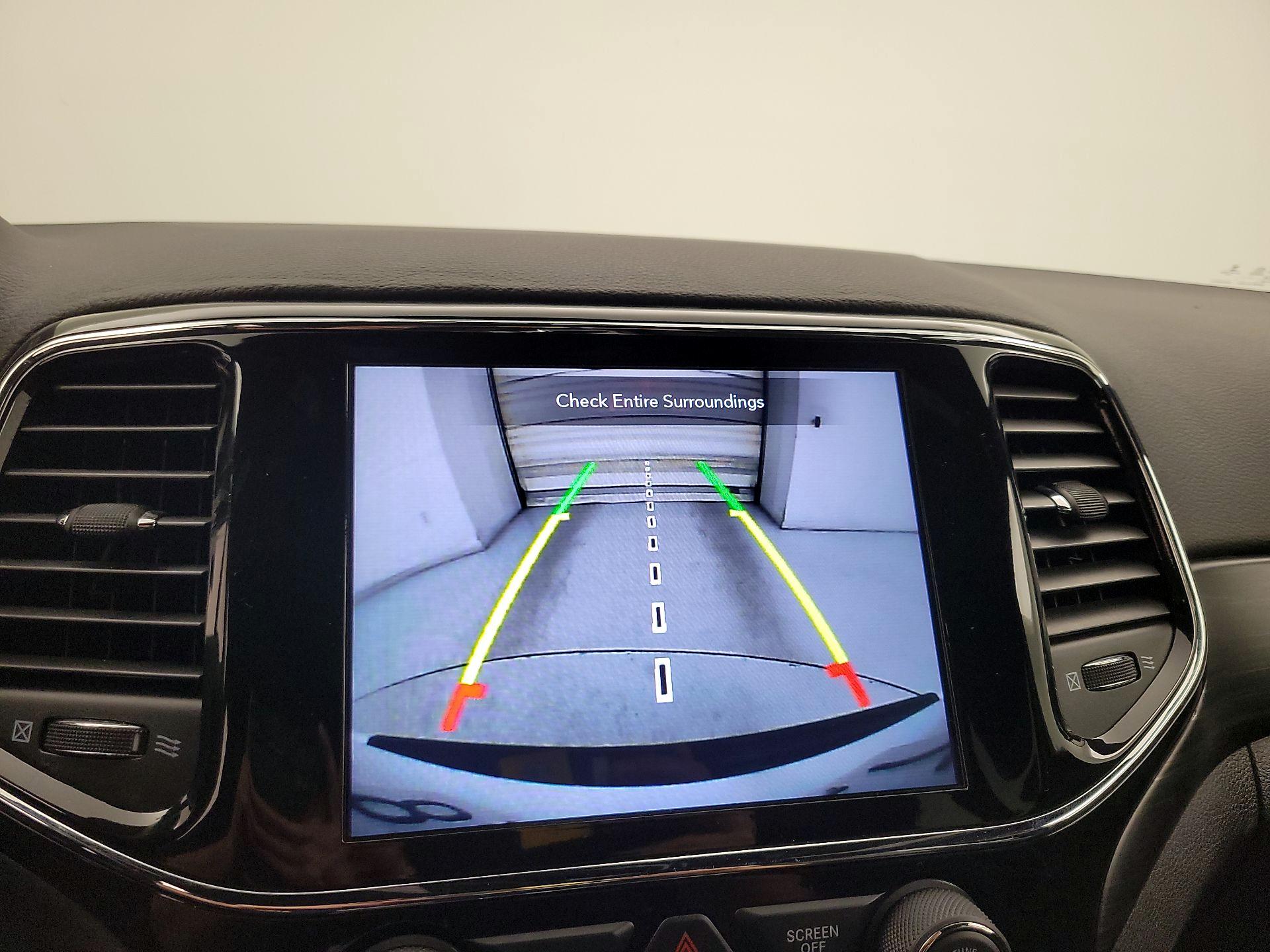 Thumbnail: 2021 Jeep Grand Cherokee - 15