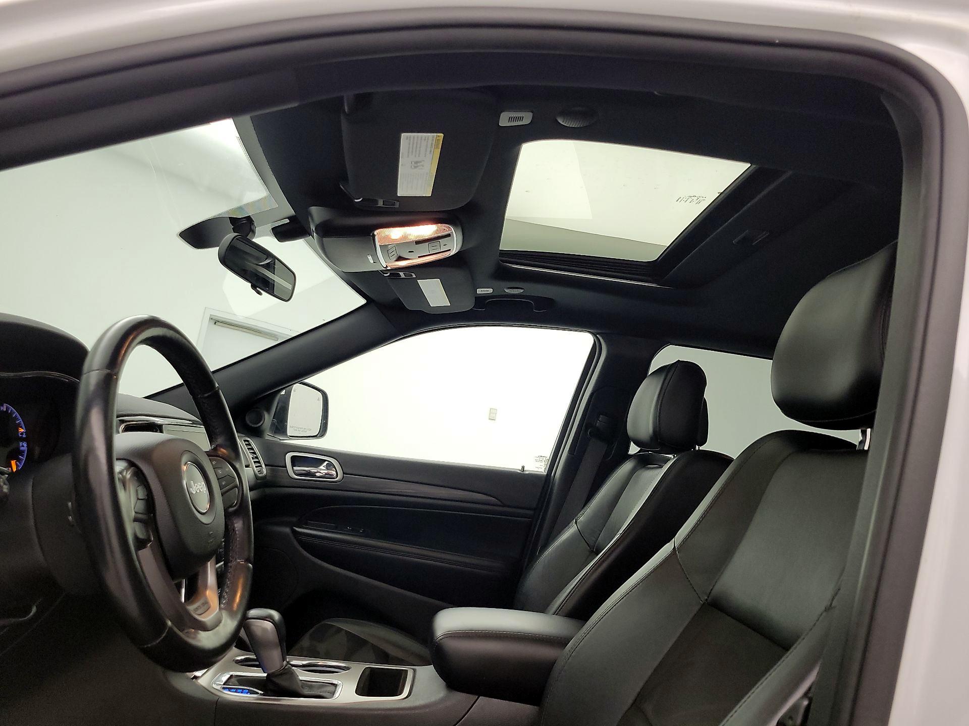 Thumbnail: 2021 Jeep Grand Cherokee - 20