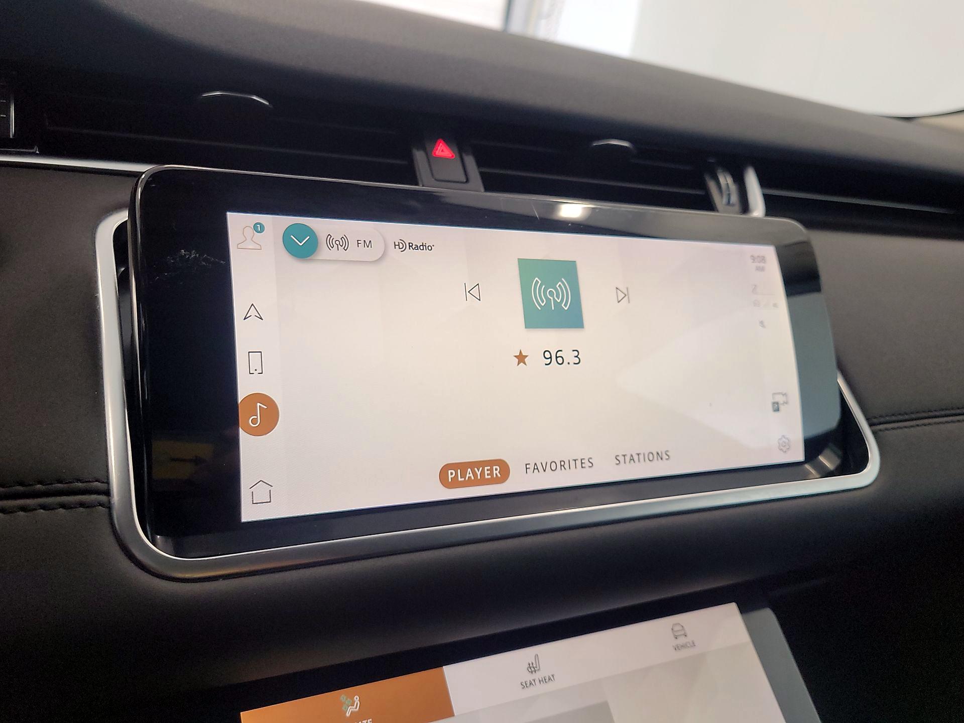 Thumbnail: 2022 Land Rover Range Rover Evoque - 15