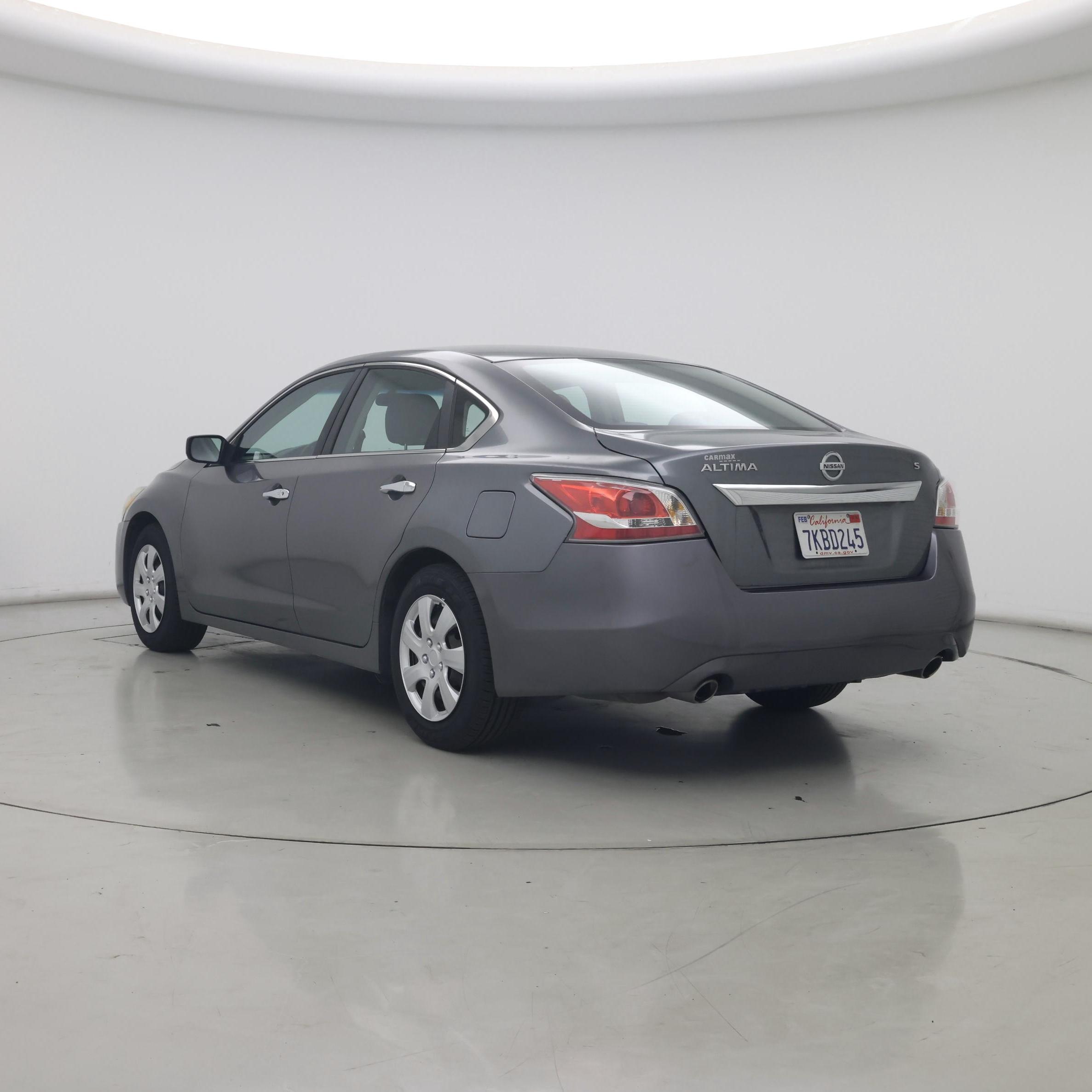 Thumbnail: 2015 Nissan Altima - 2