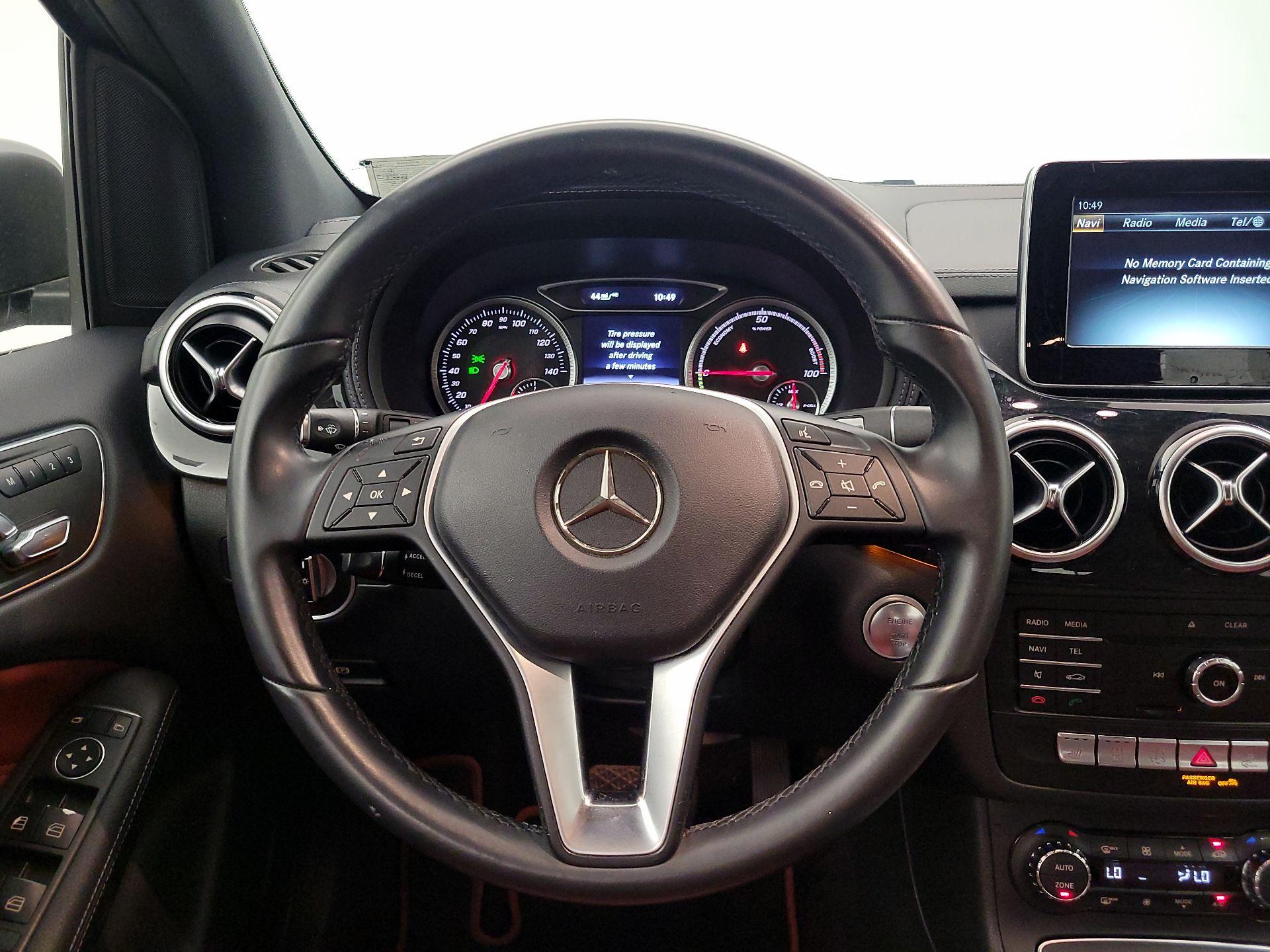 Thumbnail: 2016 Mercedes-Benz B-Class - 10