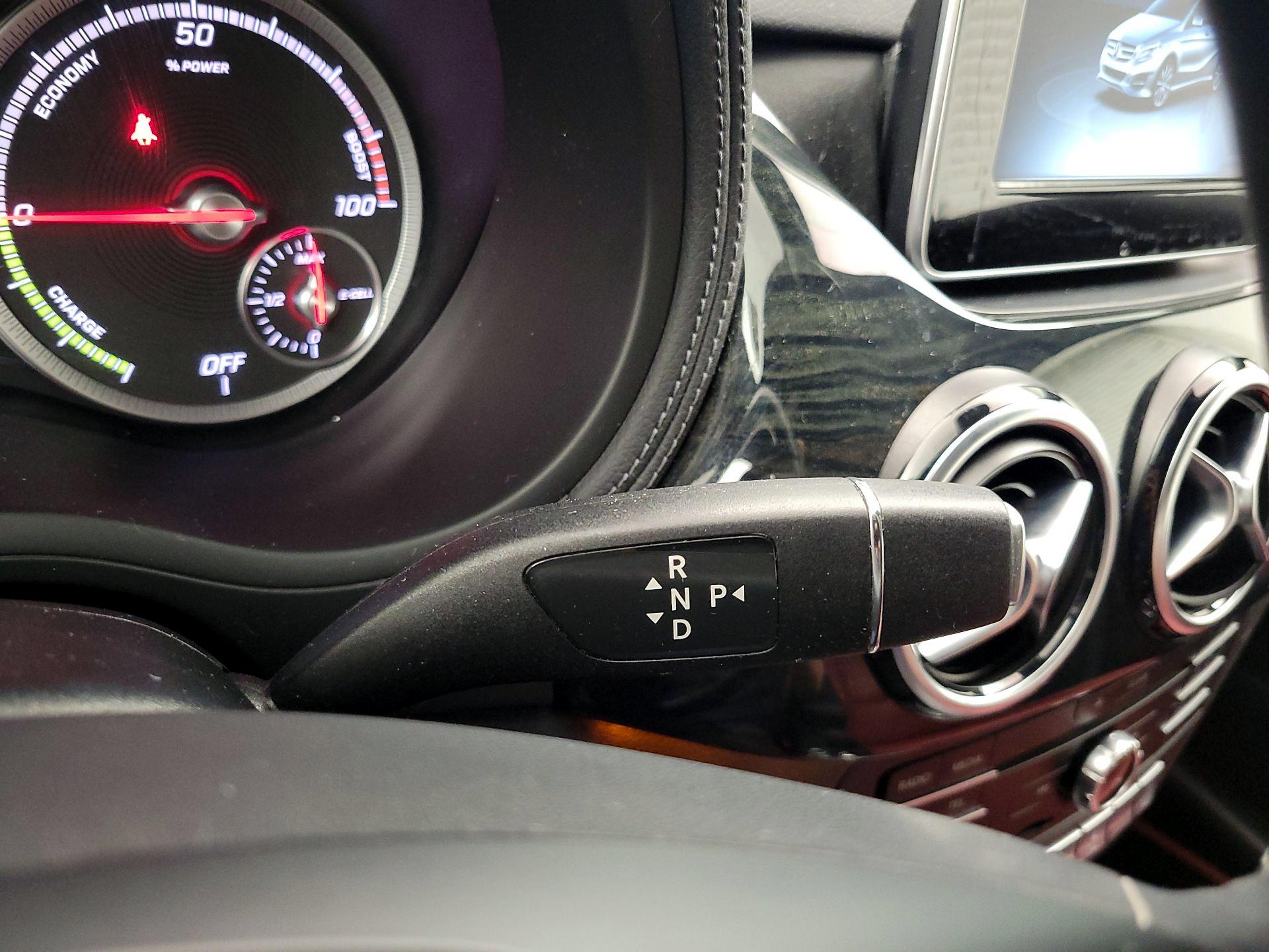 Thumbnail: 2016 Mercedes-Benz B-Class - 18