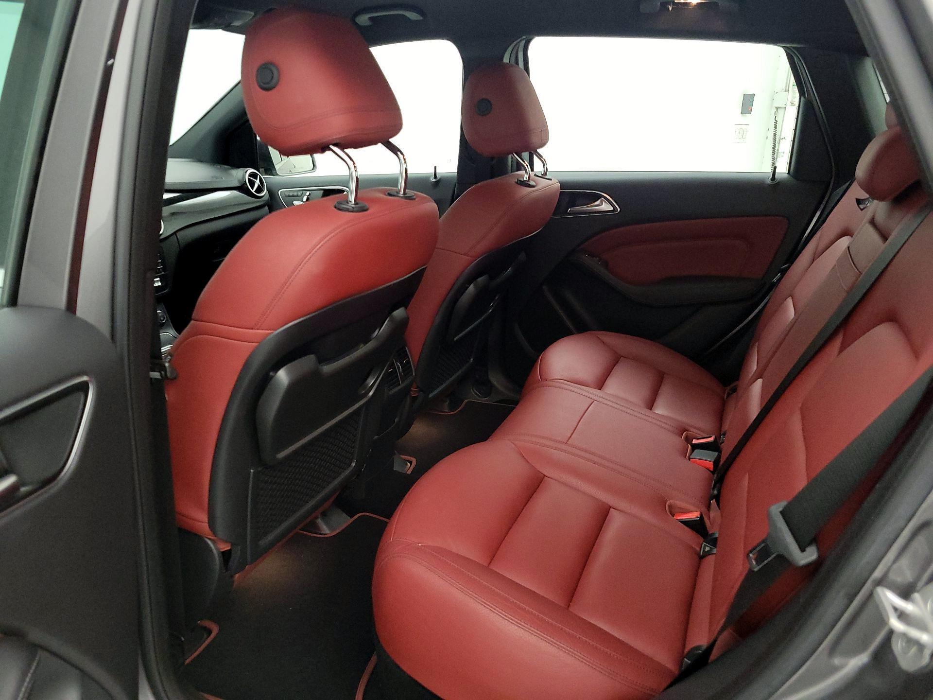 Thumbnail: 2016 Mercedes-Benz B-Class - 20