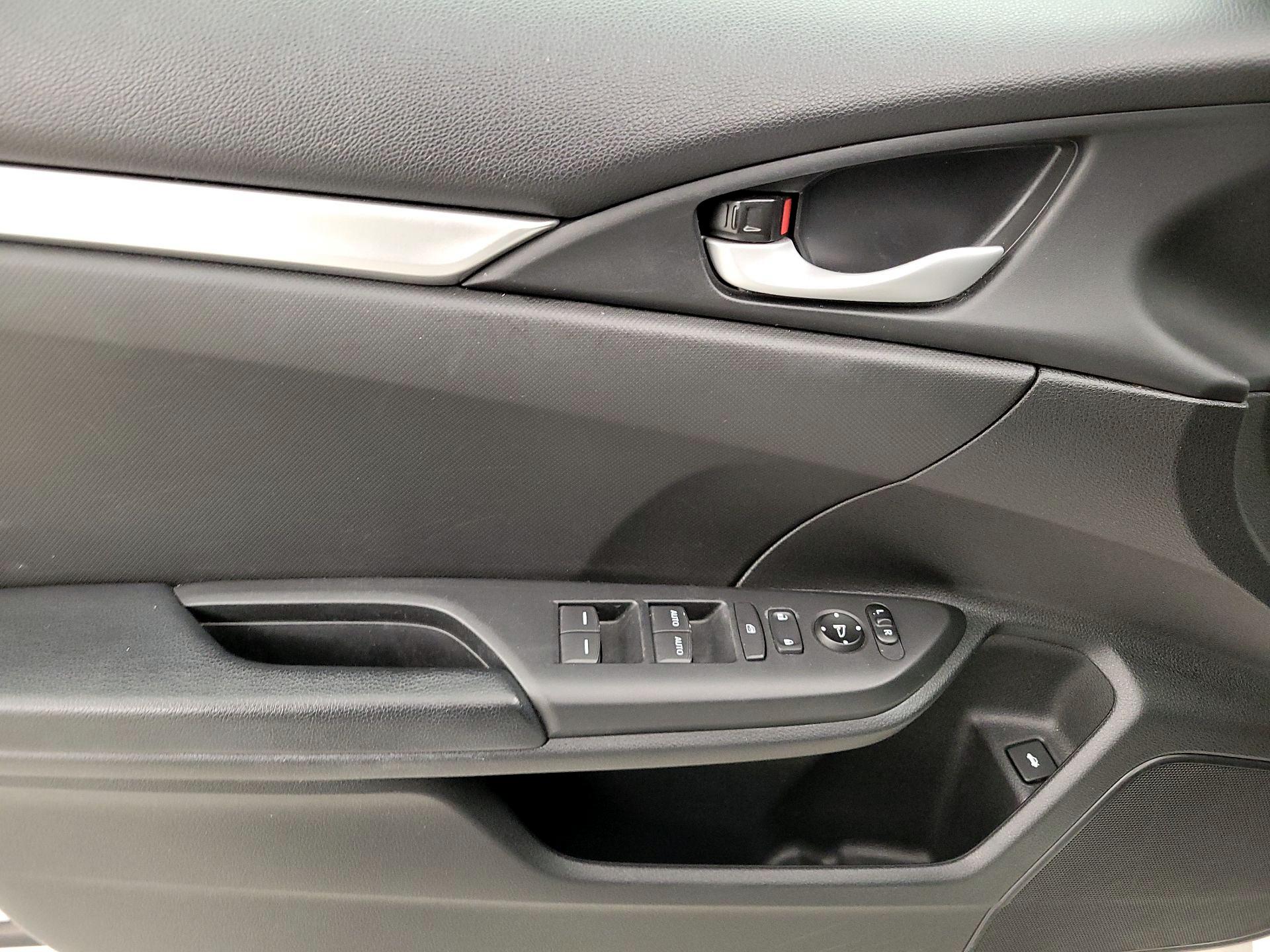 Thumbnail: 2019 Honda Civic - 12