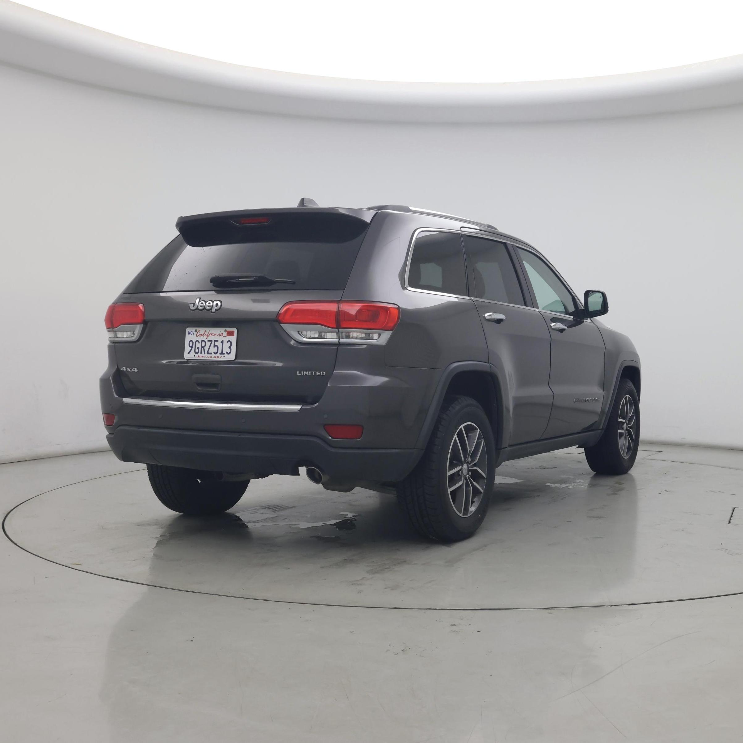 Thumbnail: 2017 Jeep Grand Cherokee - 8