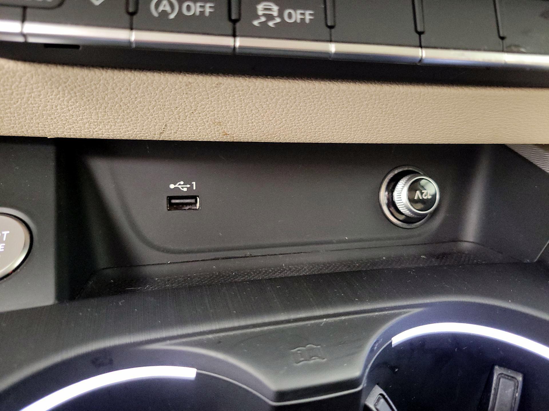 Thumbnail: 2018 Audi A4 - 18