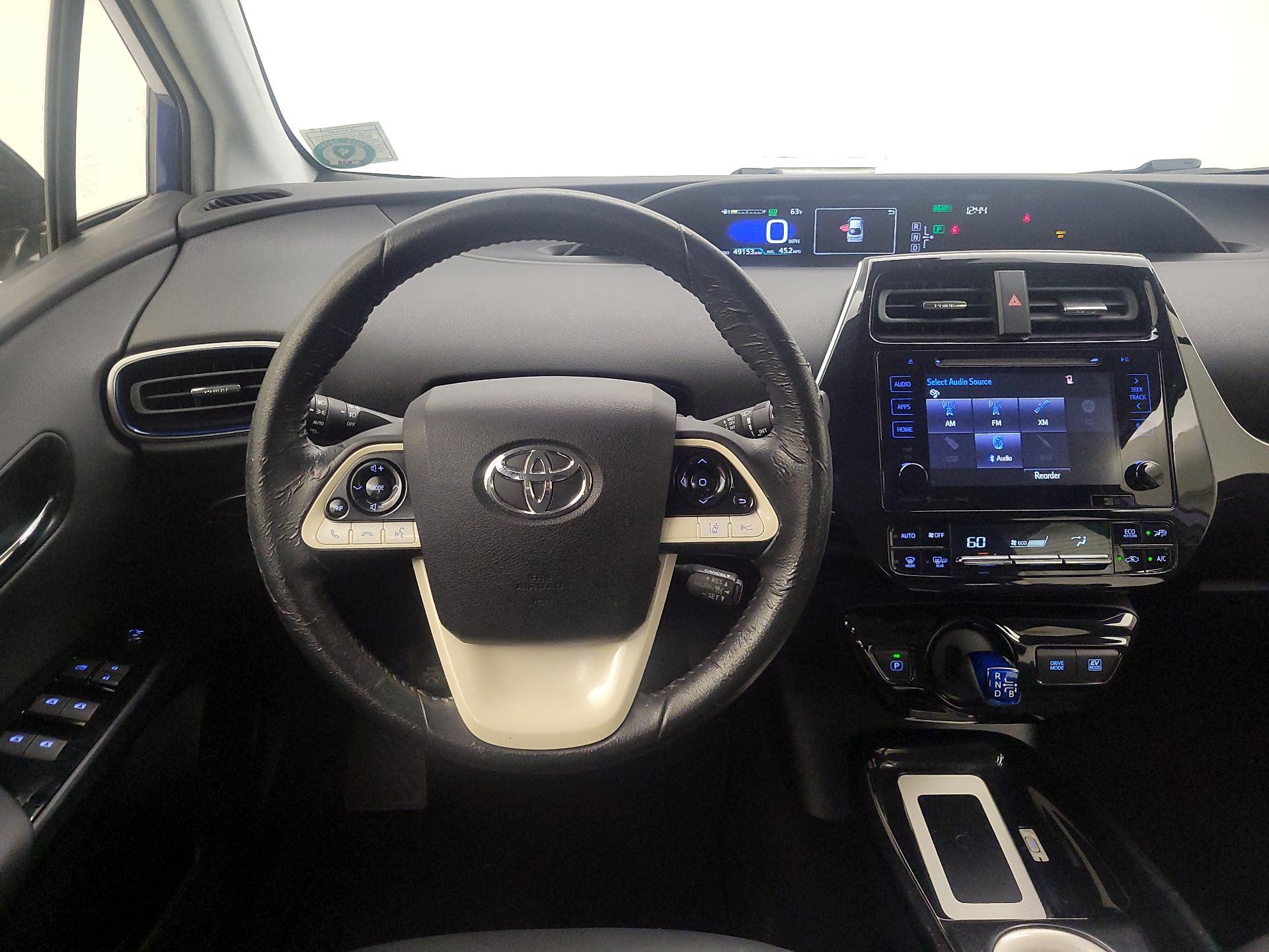 Thumbnail: 2016 Toyota Prius - 10