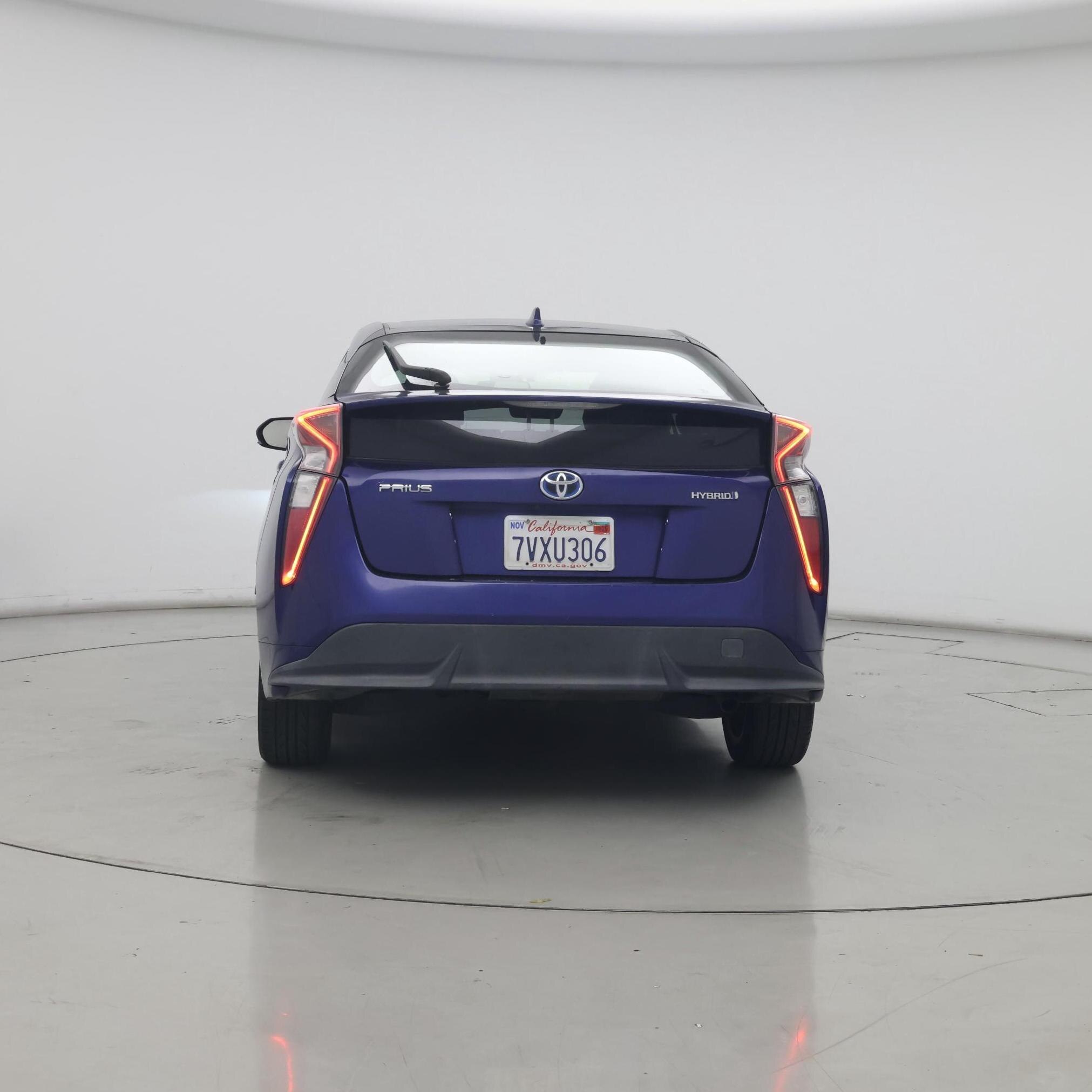 Thumbnail: 2016 Toyota Prius - 6