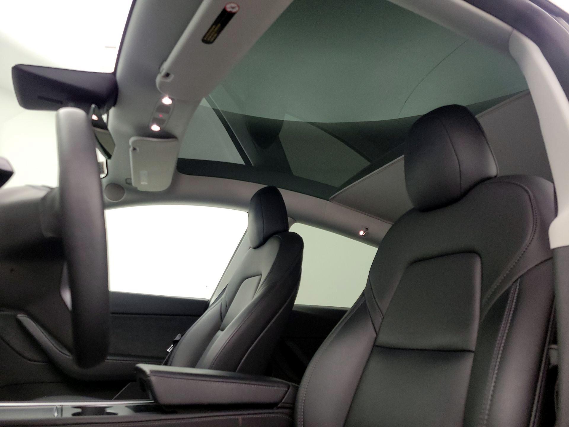 Thumbnail: 2022 Tesla Model Y - 19