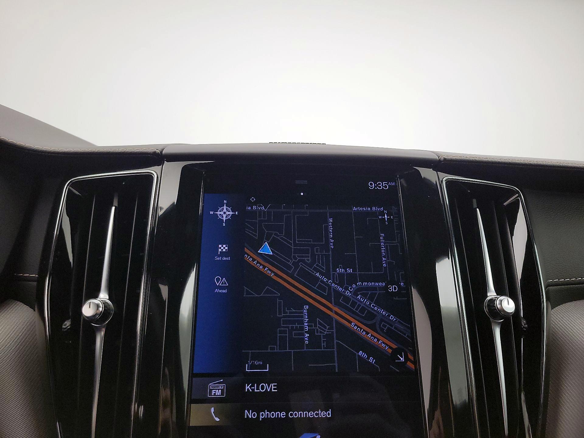 Thumbnail: 2021 Volvo XC60 - 14