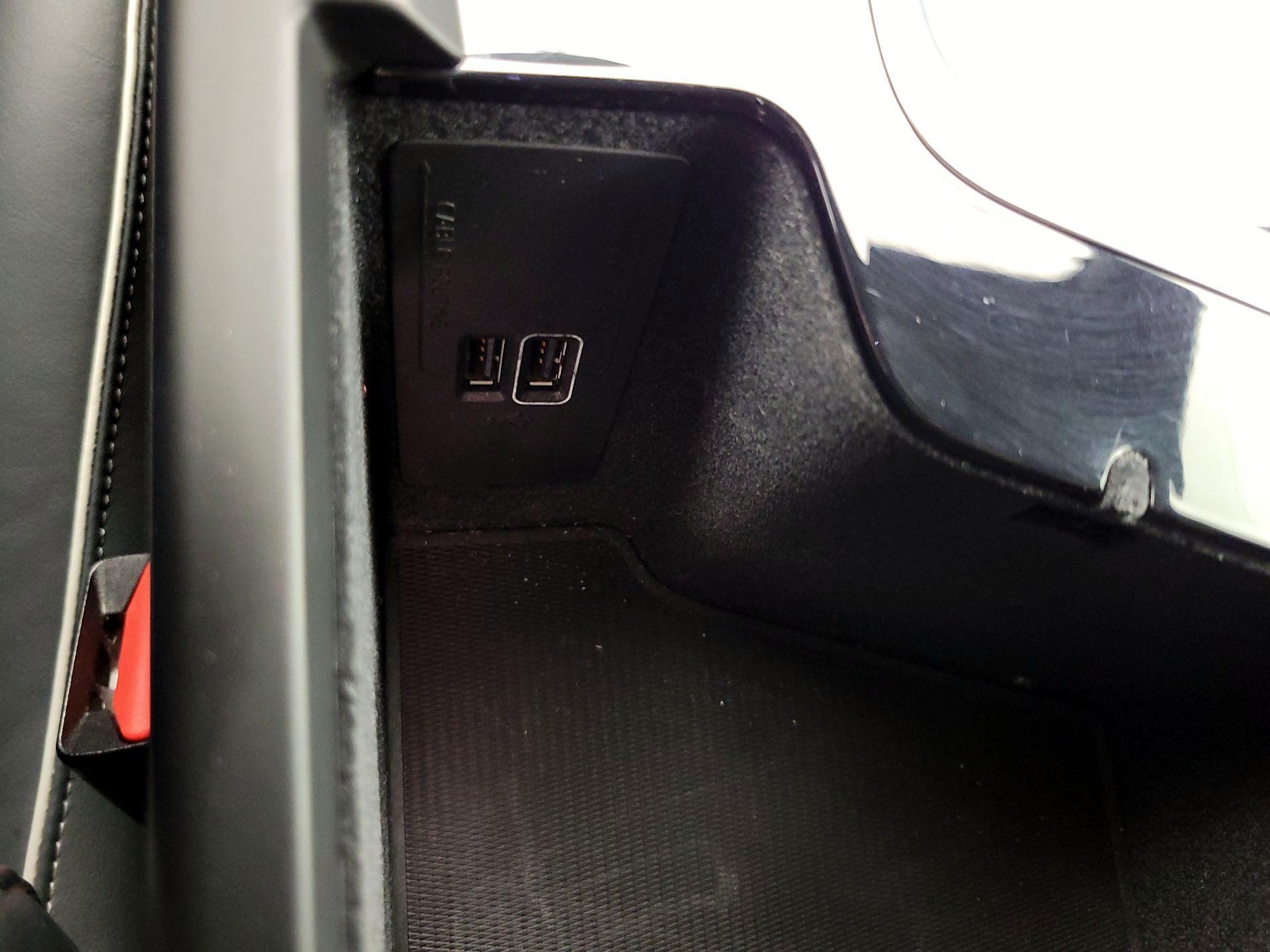 Thumbnail: 2021 Volvo XC60 - 19