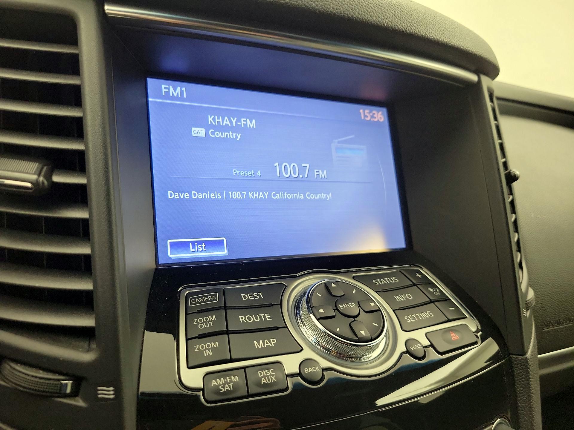 Thumbnail: 2017 INFINITI QX70 - 16