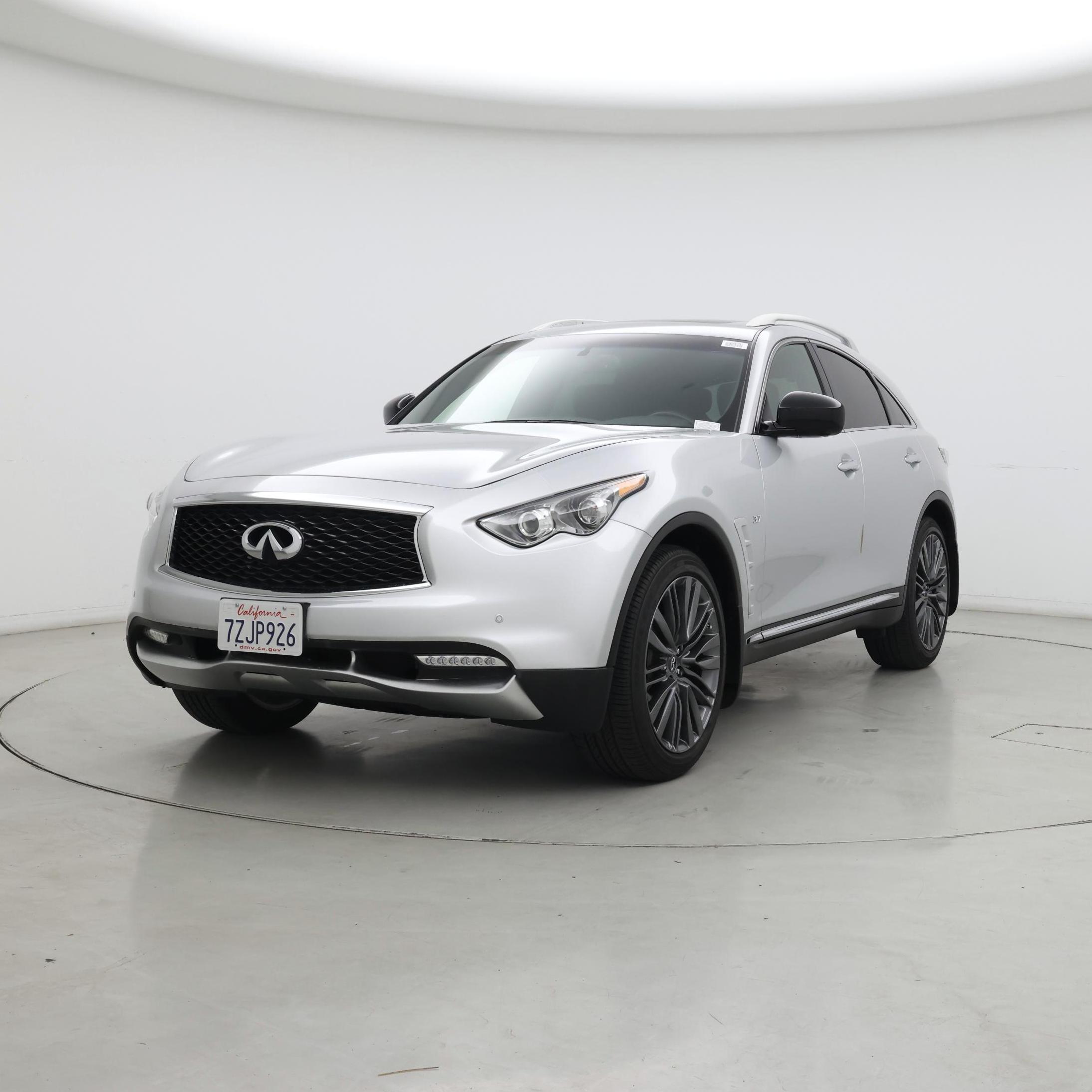 Thumbnail: 2017 INFINITI QX70 - 4