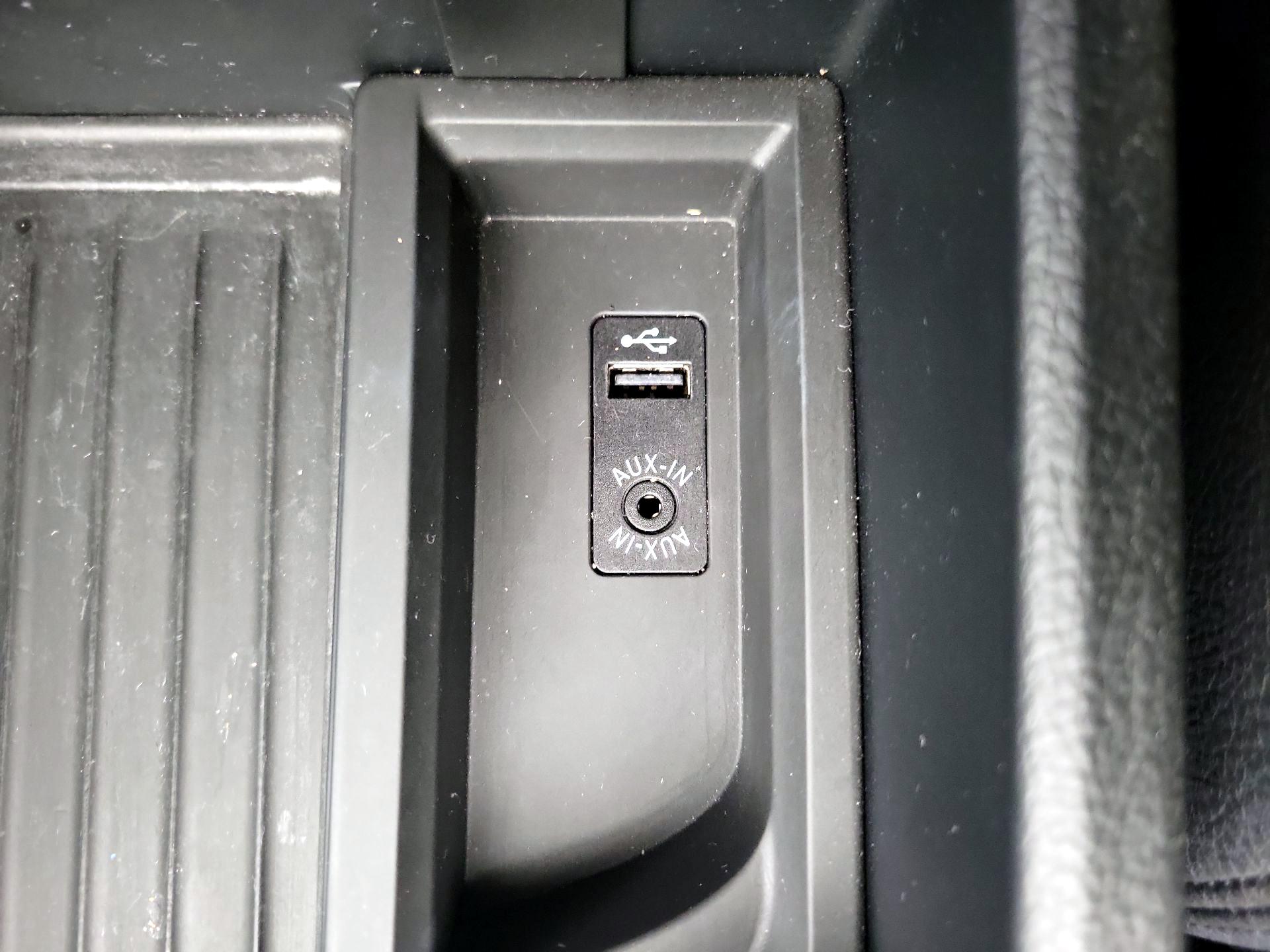 Thumbnail: 2015 BMW 3 Series - 17