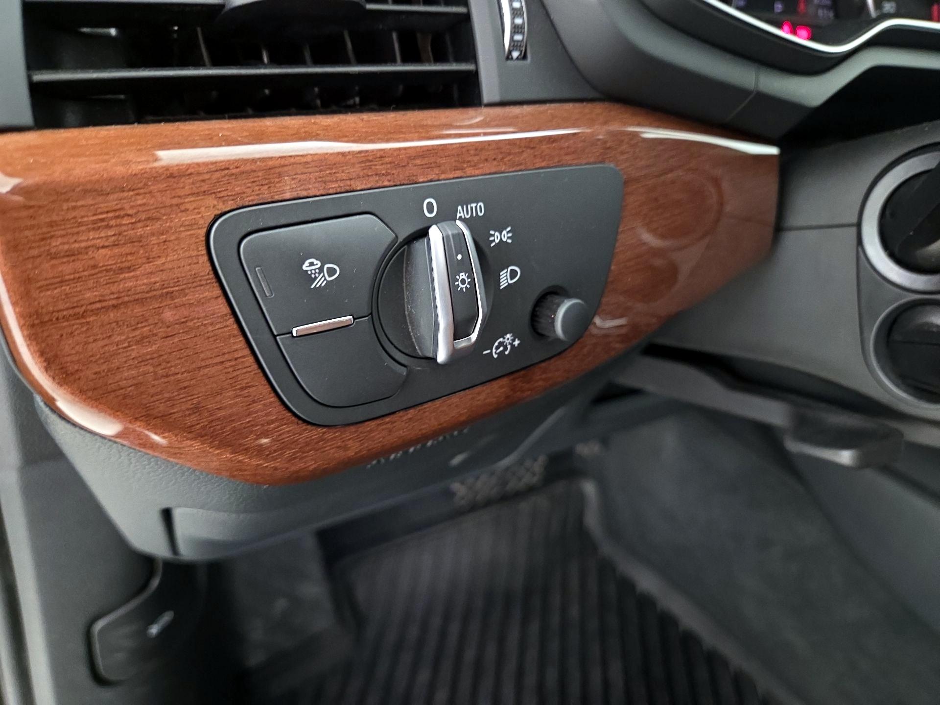 Thumbnail: 2020 Audi A4 - 13