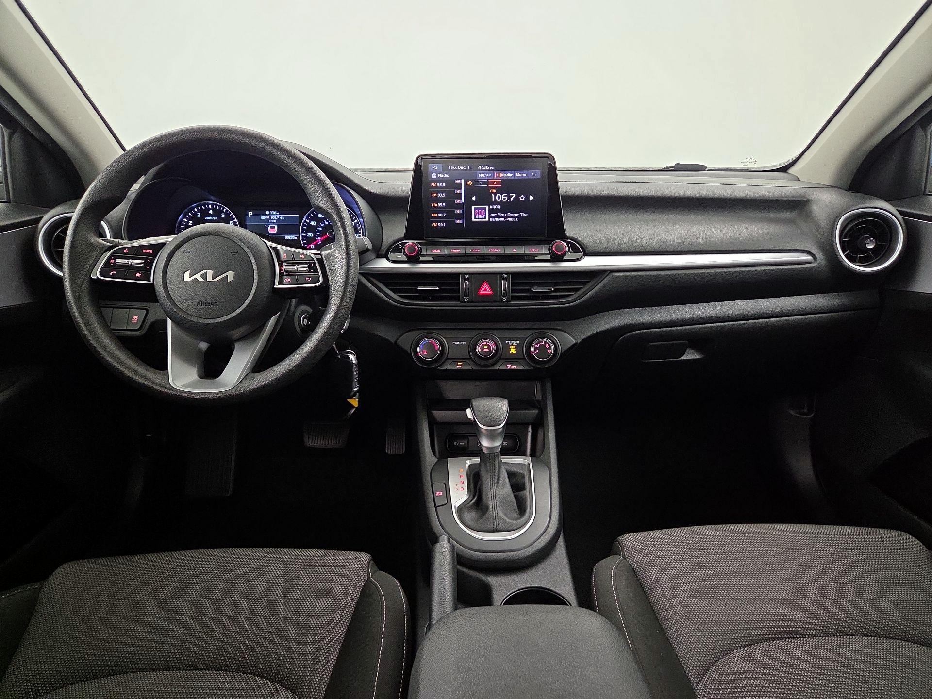 Thumbnail: 2024 Kia Forte - 9