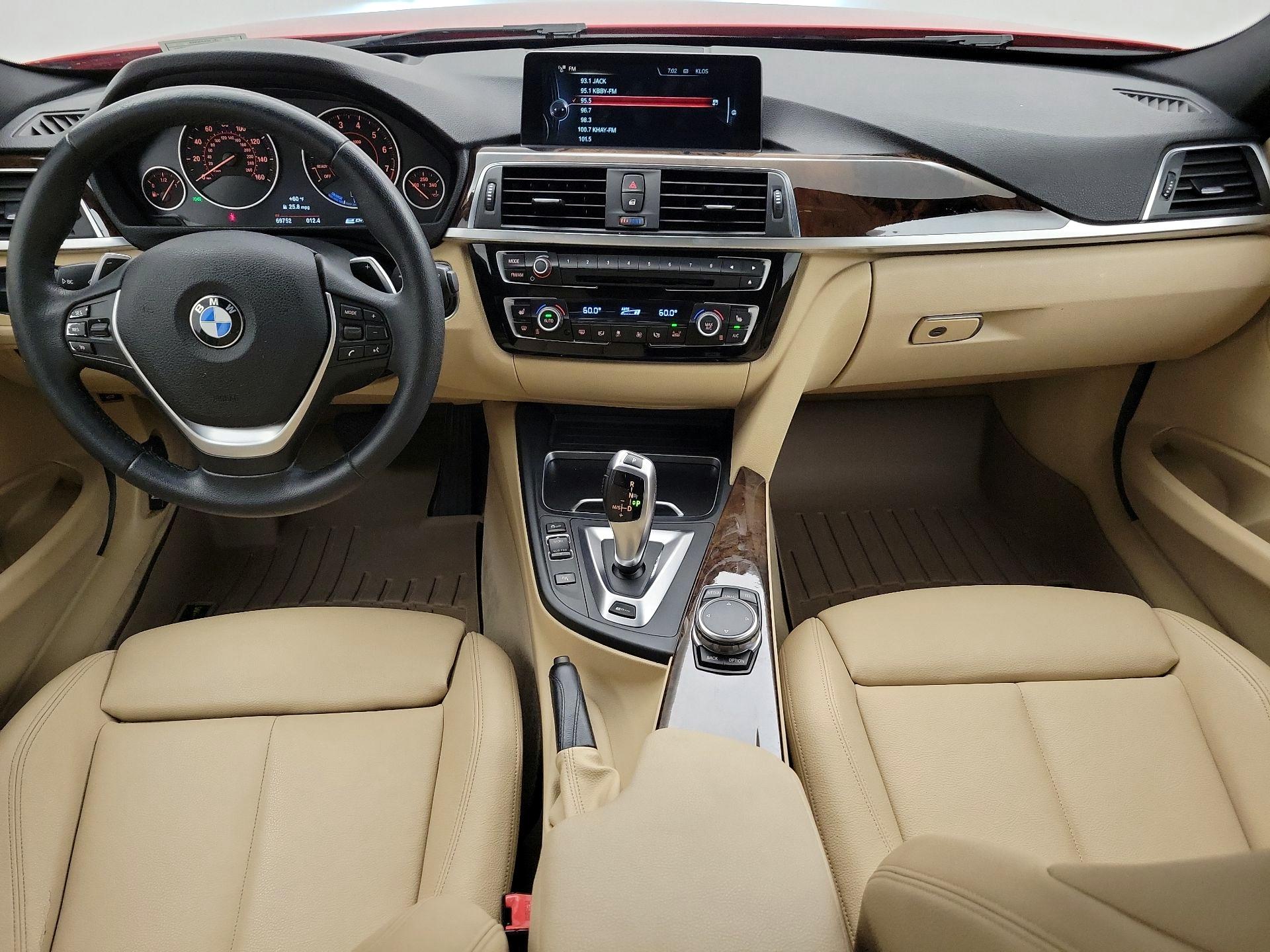 Thumbnail: 2016 BMW 3 Series - 9