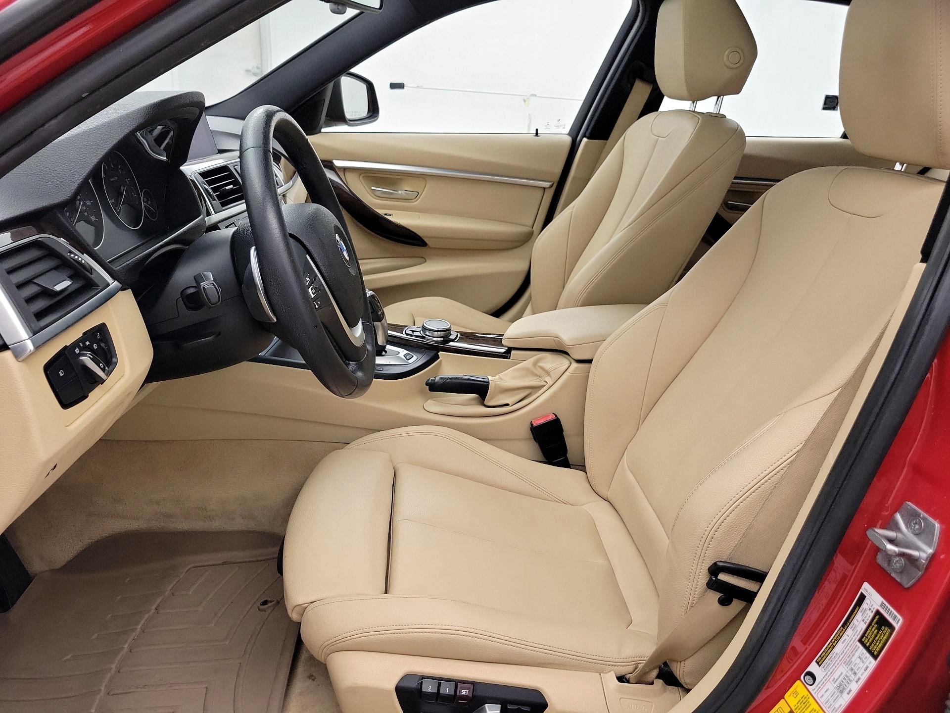 Thumbnail: 2016 BMW 3 Series - 11