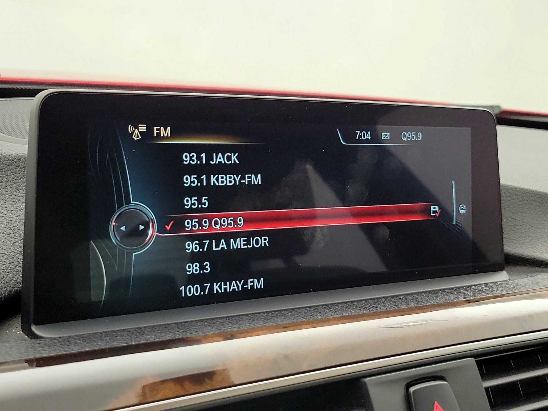 Thumbnail: 2016 BMW 3 Series - 15