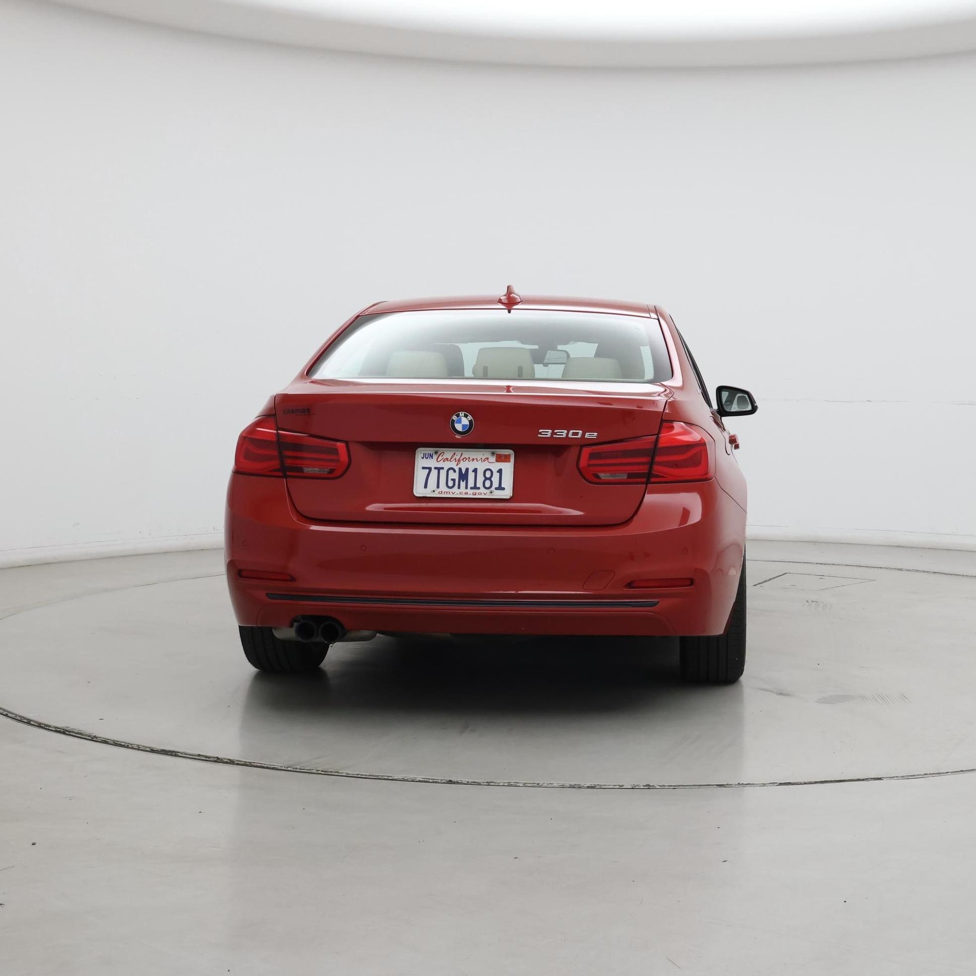 Thumbnail: 2016 BMW 3 Series - 2