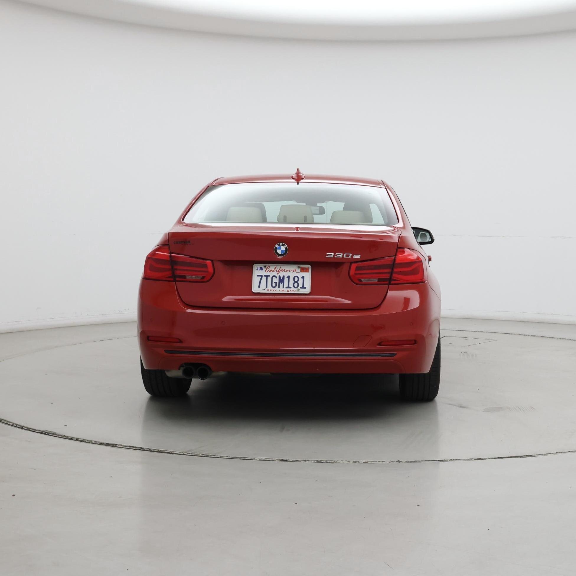 Thumbnail: 2016 BMW 3 Series - 3