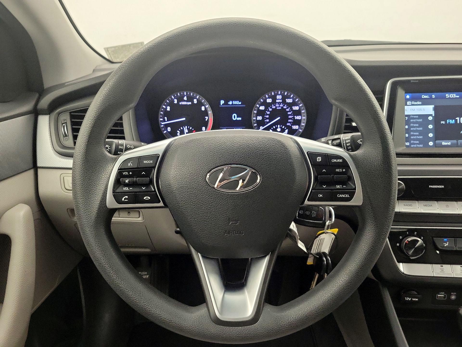 Thumbnail: 2019 Hyundai Sonata - 10