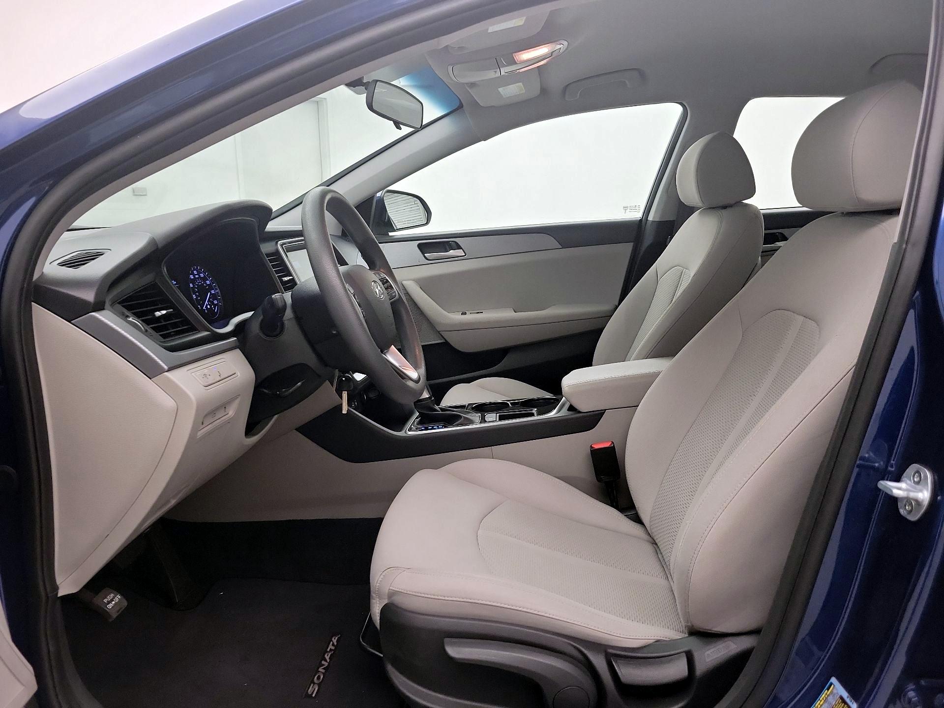 Thumbnail: 2019 Hyundai Sonata - 11