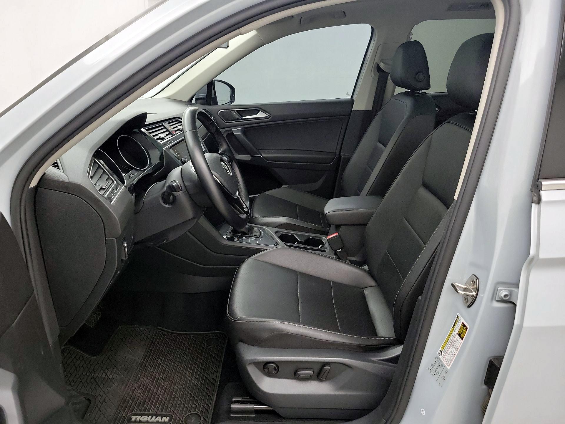 Thumbnail: 2018 Volkswagen Tiguan - 11