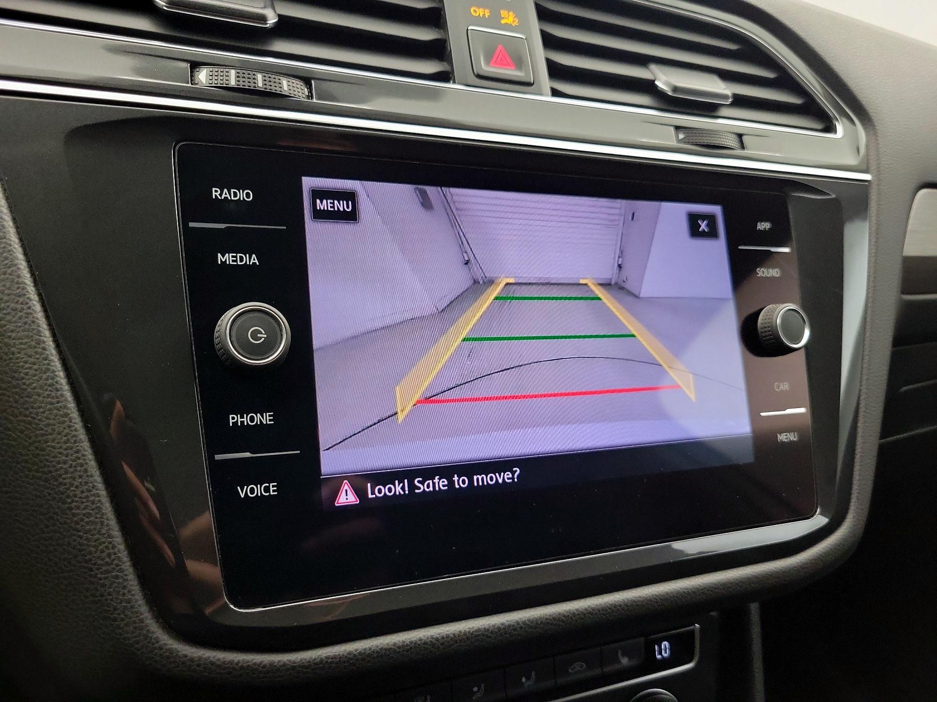 Thumbnail: 2018 Volkswagen Tiguan - 14