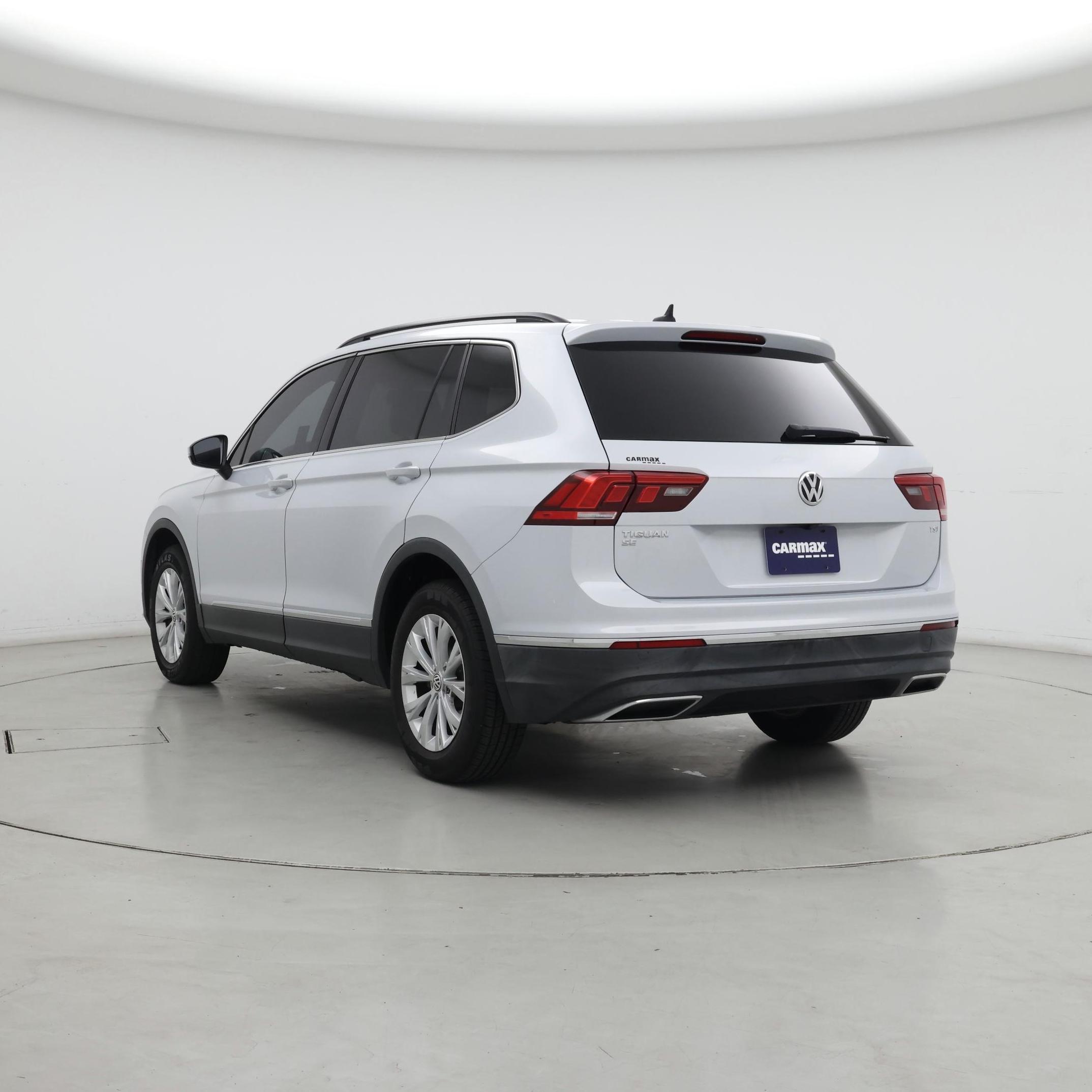 Thumbnail: 2018 Volkswagen Tiguan - 2