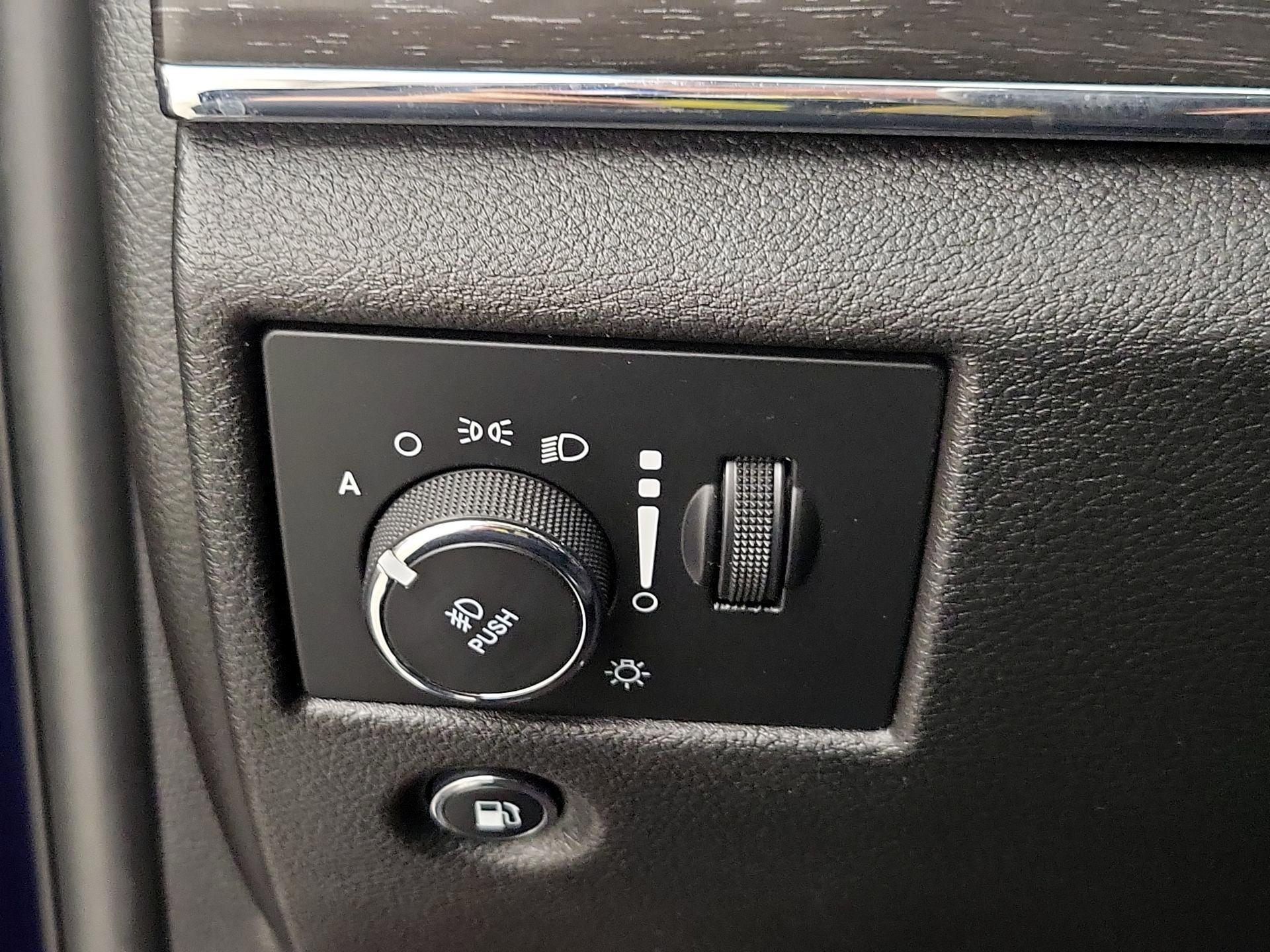 Thumbnail: 2018 Jeep Grand Cherokee - 13