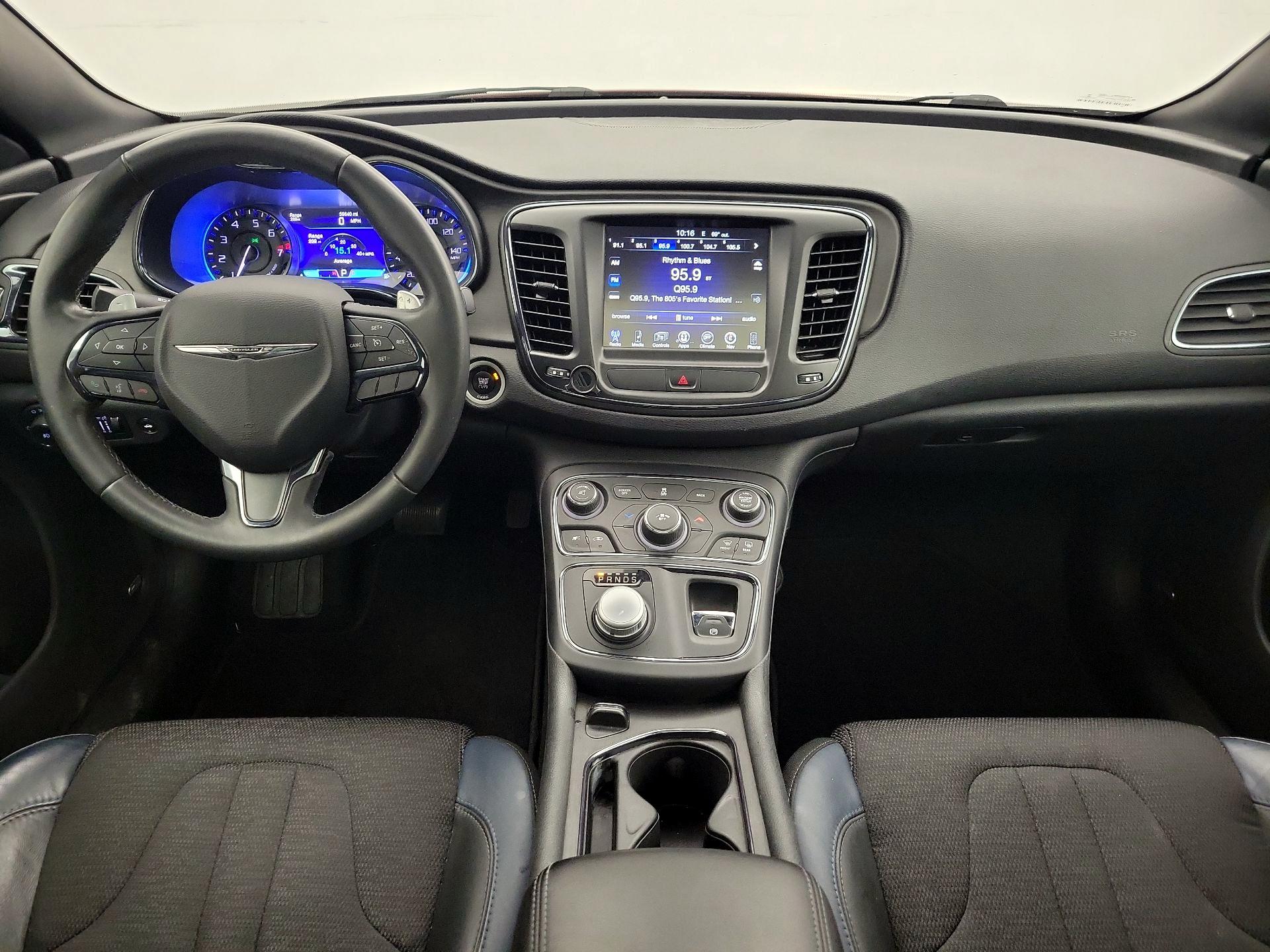 Thumbnail: 2015 Chrysler 200 - 9